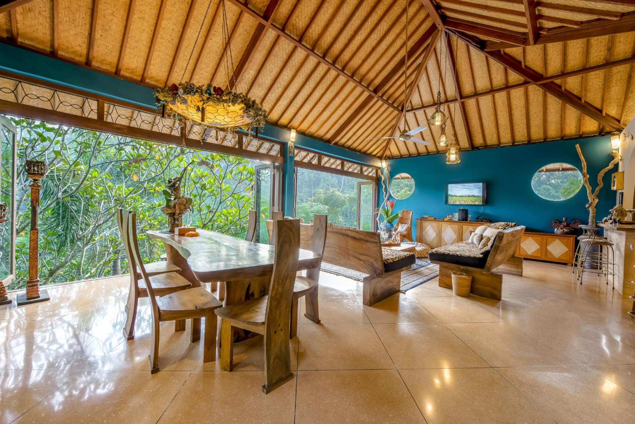 Villa Umah Shanti