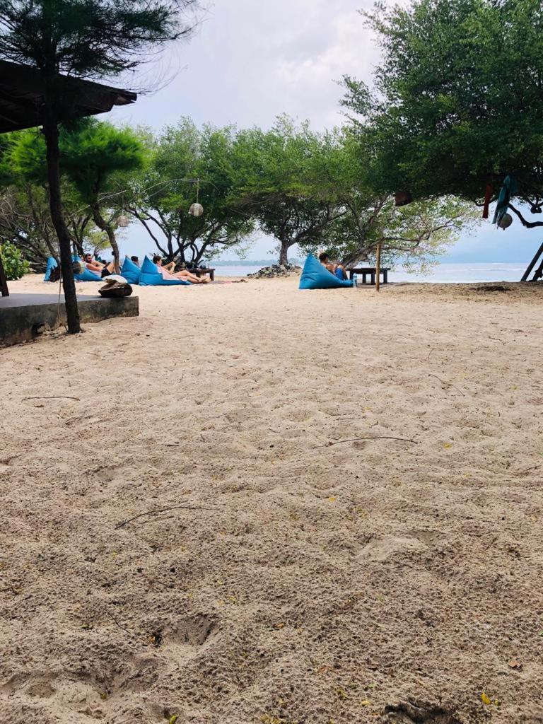 Biru Meno Beach Bungalows view 5
