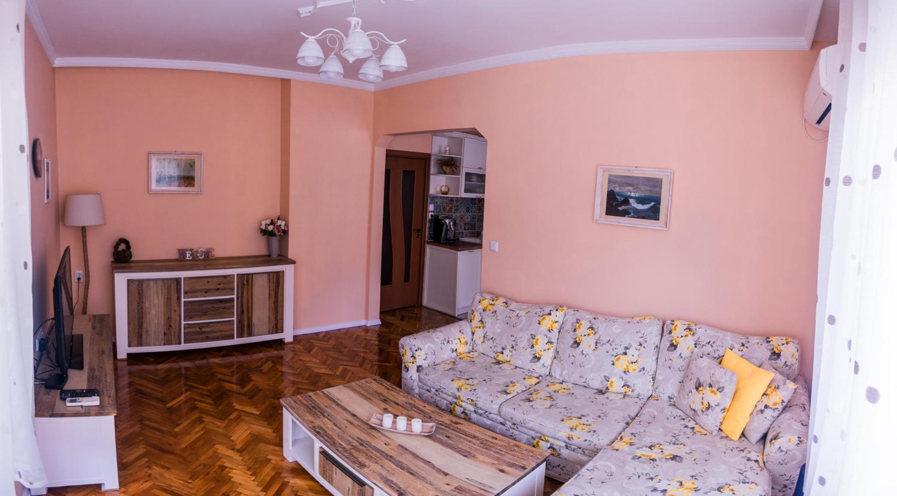 Two Bedroom Apartment Downtown Ivanovi view 4