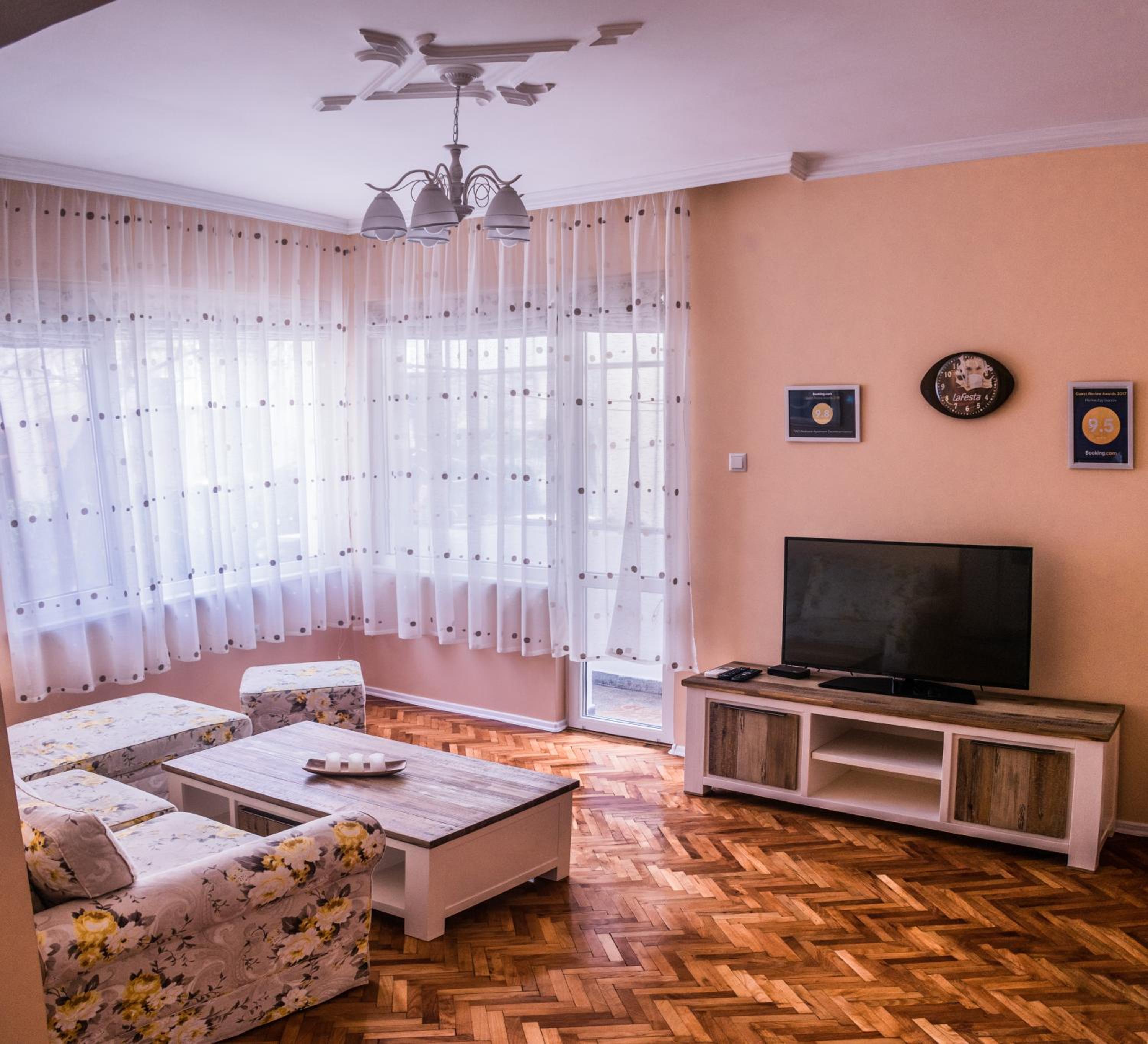 Two Bedroom Apartment Downtown Ivanovi view 3