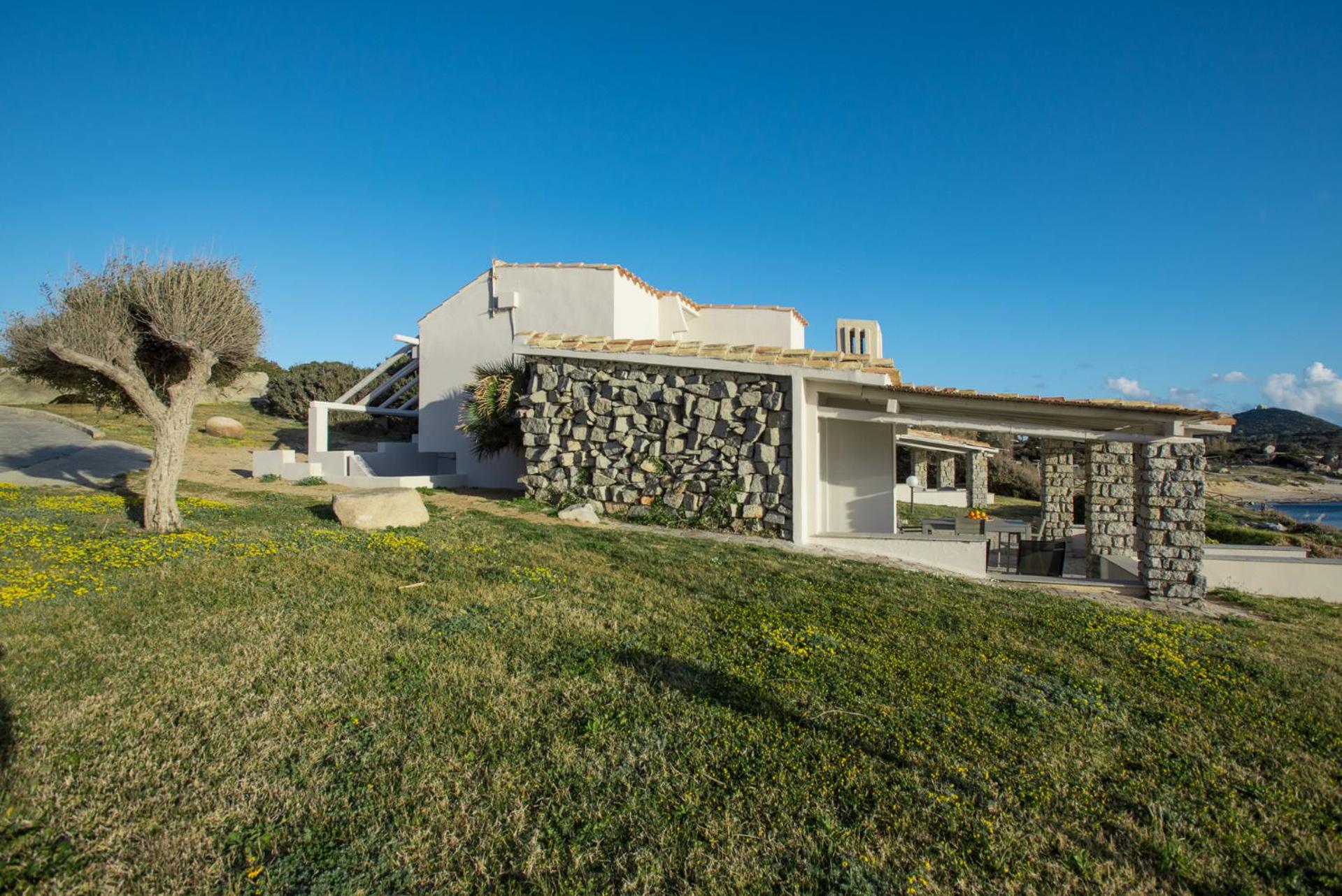 SUL MARE SARDEGNA VILLA ALIE view 2