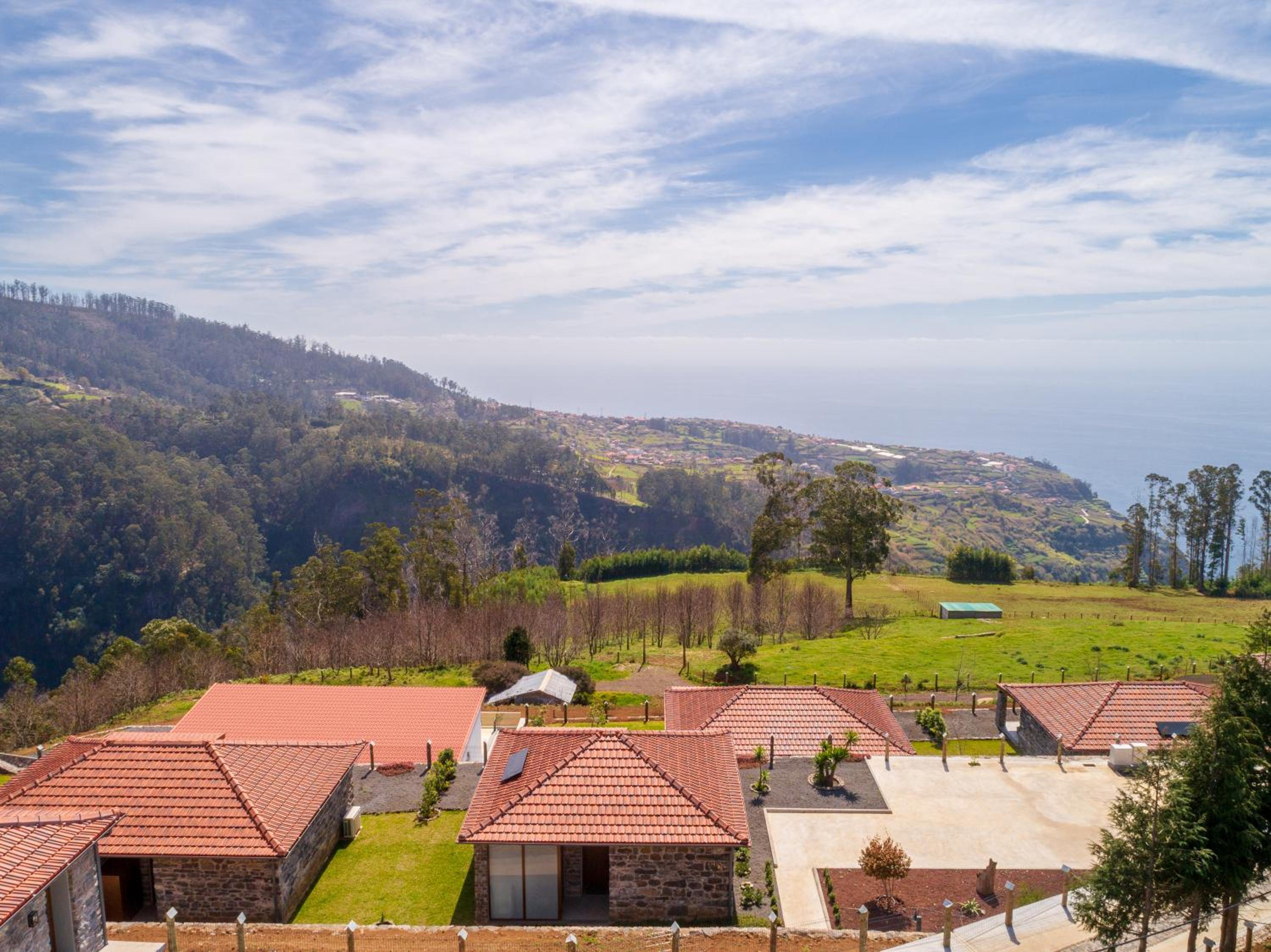 Rochão Village by Rent2U, Lda