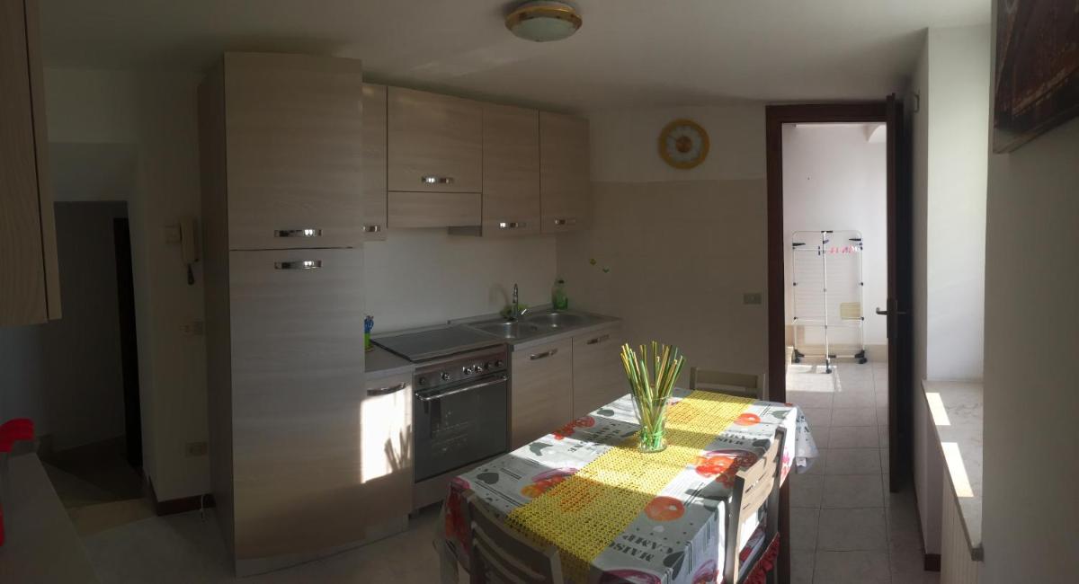 Appartamento giallo photo 4