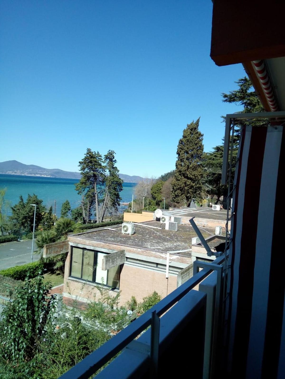 Residence Gli Etruschi sul lago view 3
