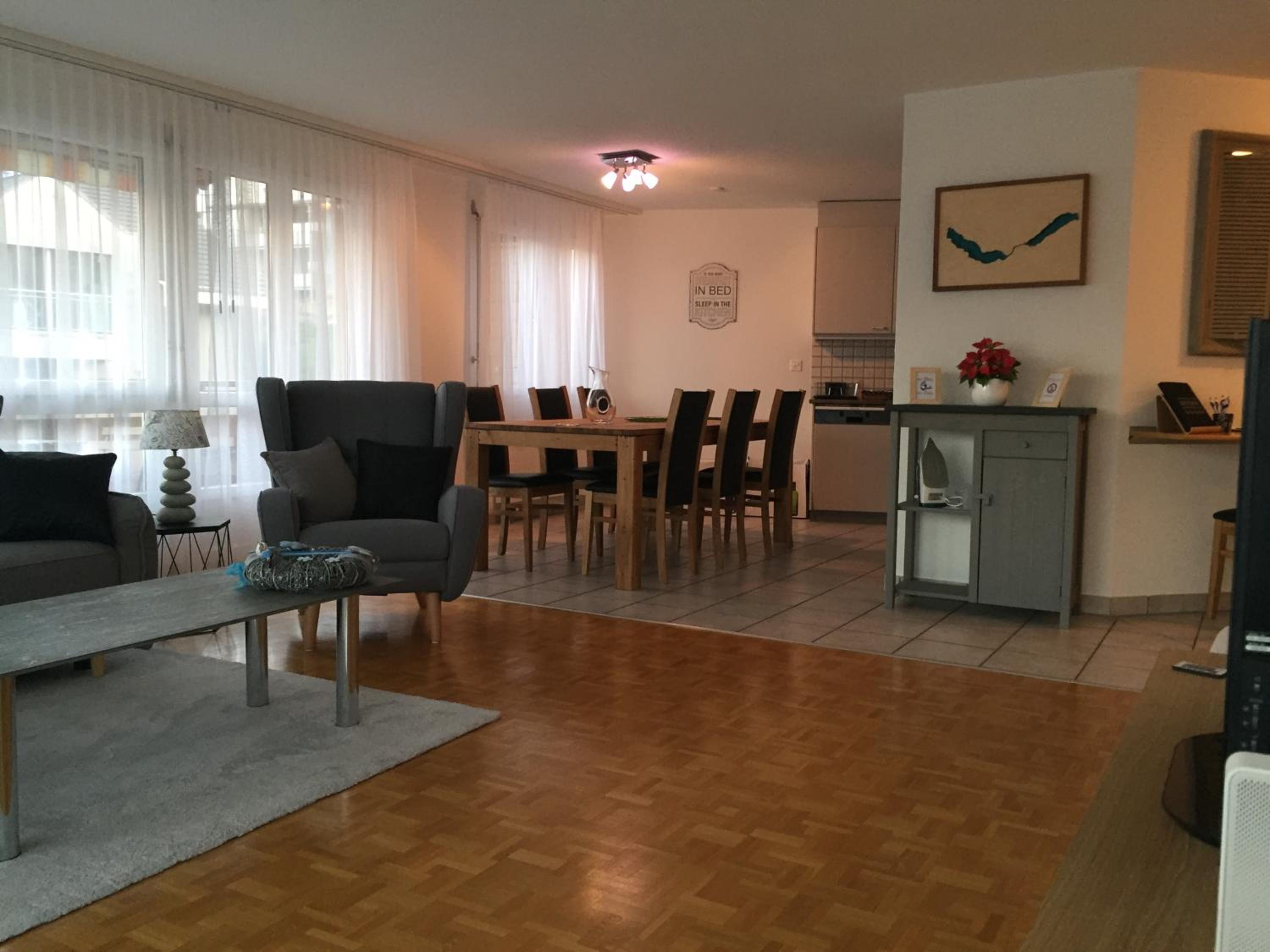 Lake View Apartment