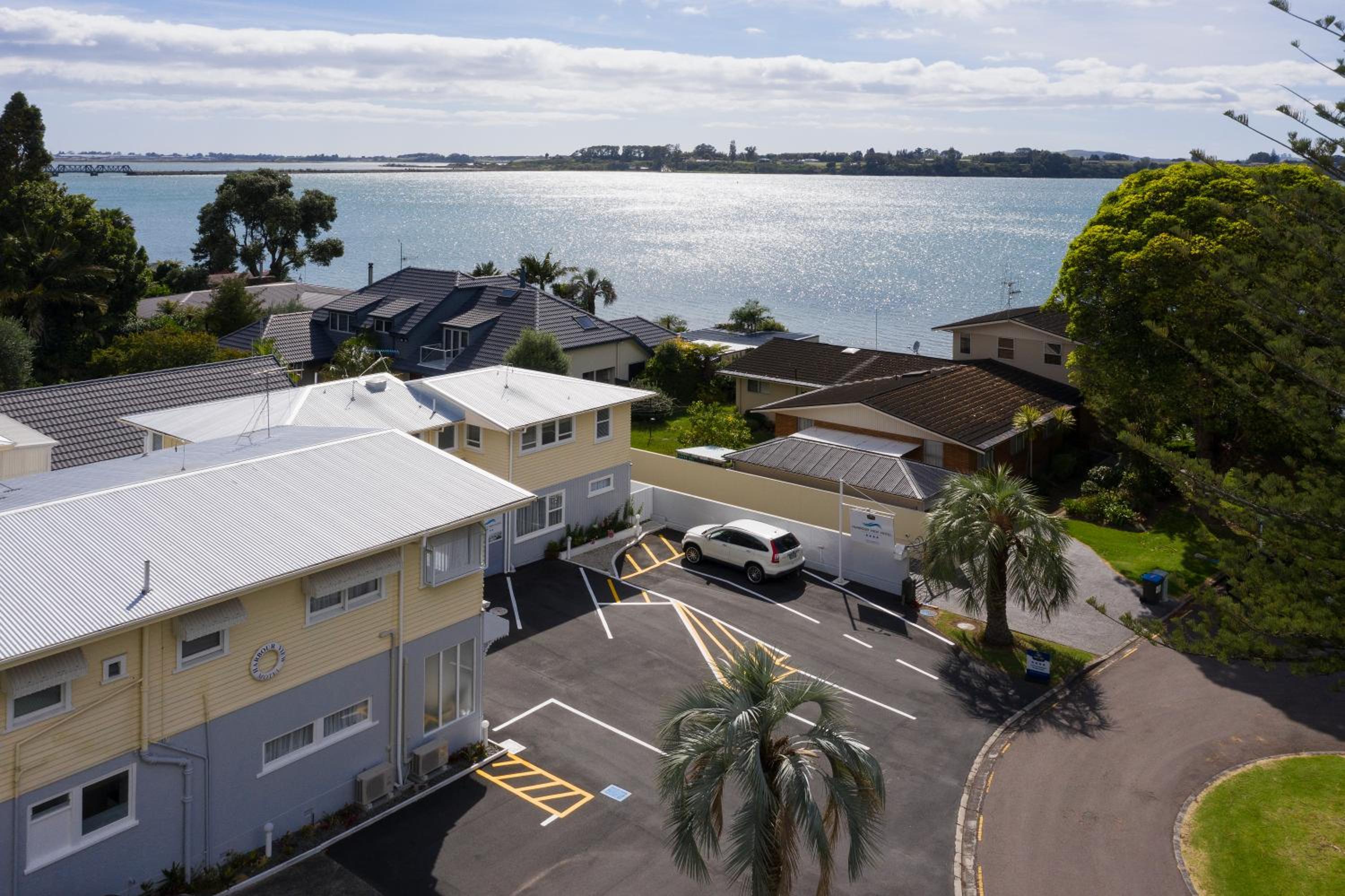 Harbour View Motel and Waterfront Apartments