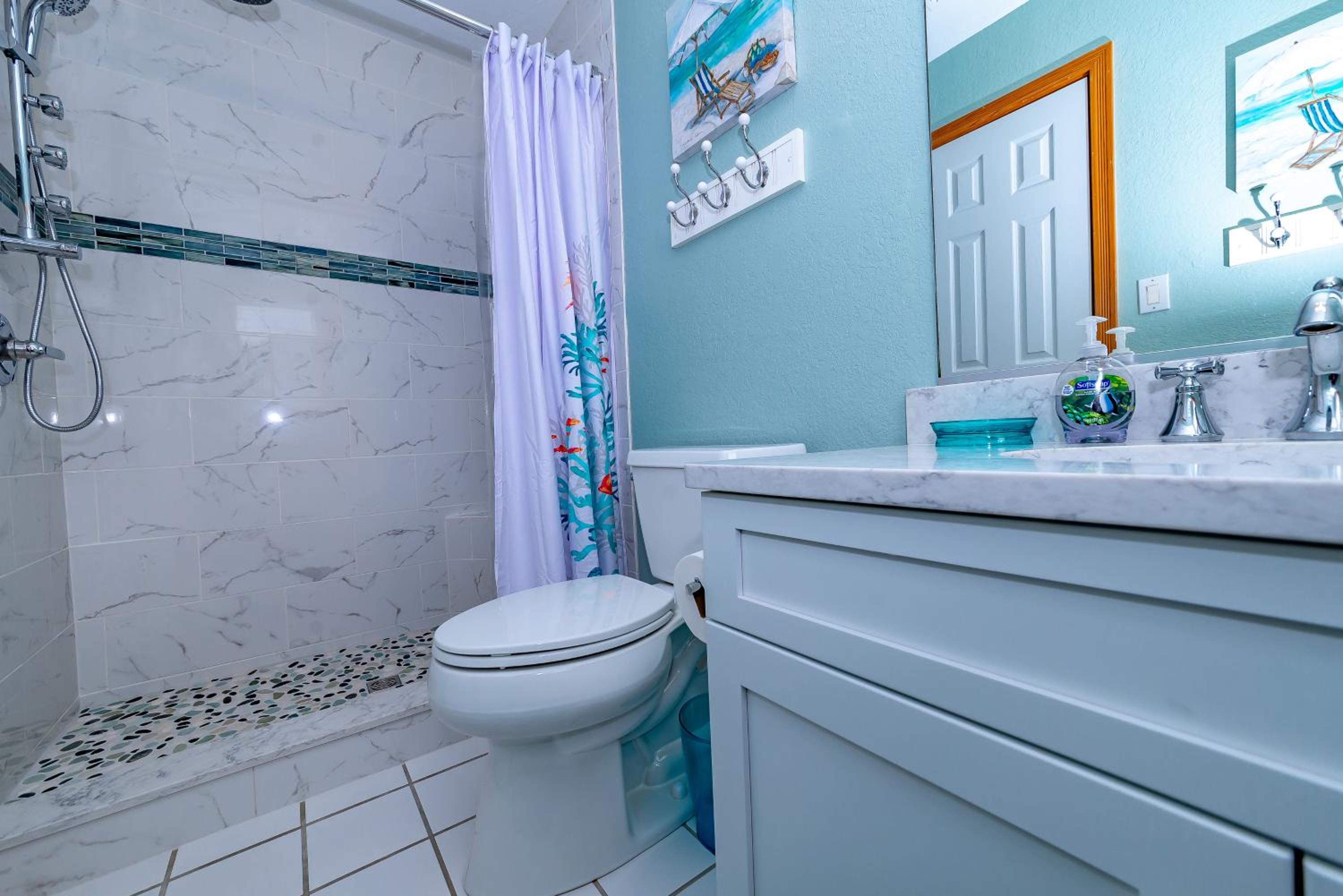 Mystic Memories - S Nags Head MP 19, Ocean View, Beach 80 Yds, Pool, Hot Tub, Close to Pier