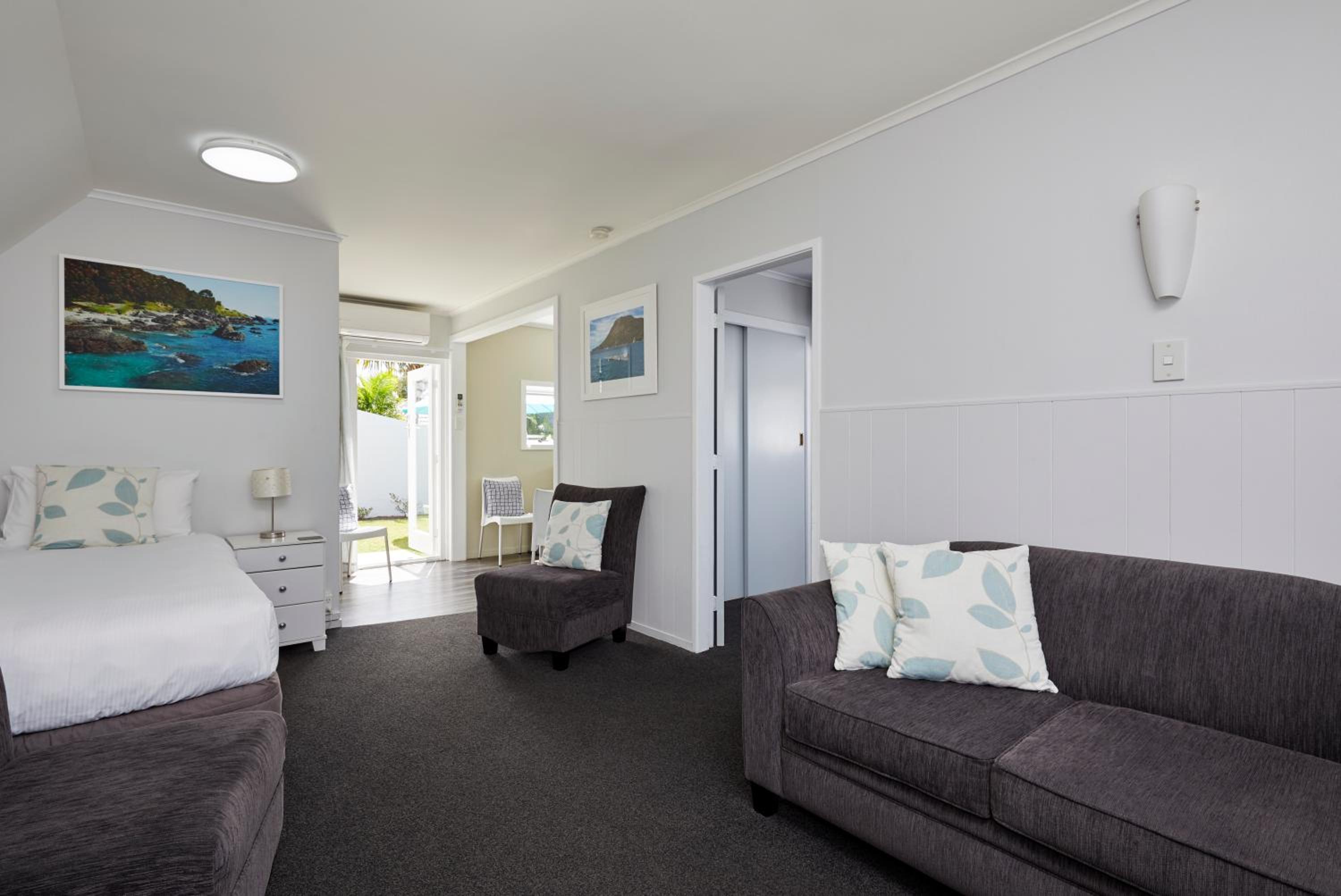 Harbour View Motel and Waterfront Apartments