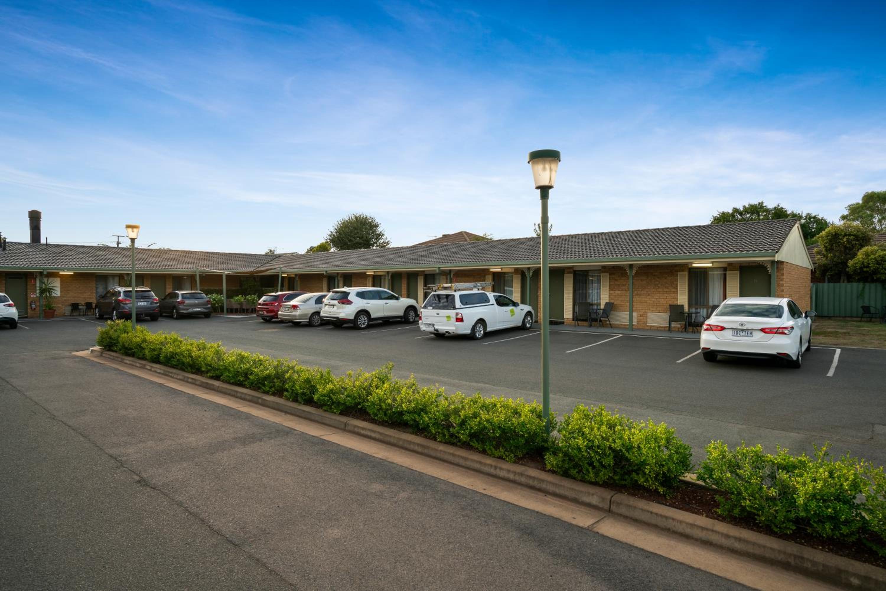 Garden City Motor Inn
