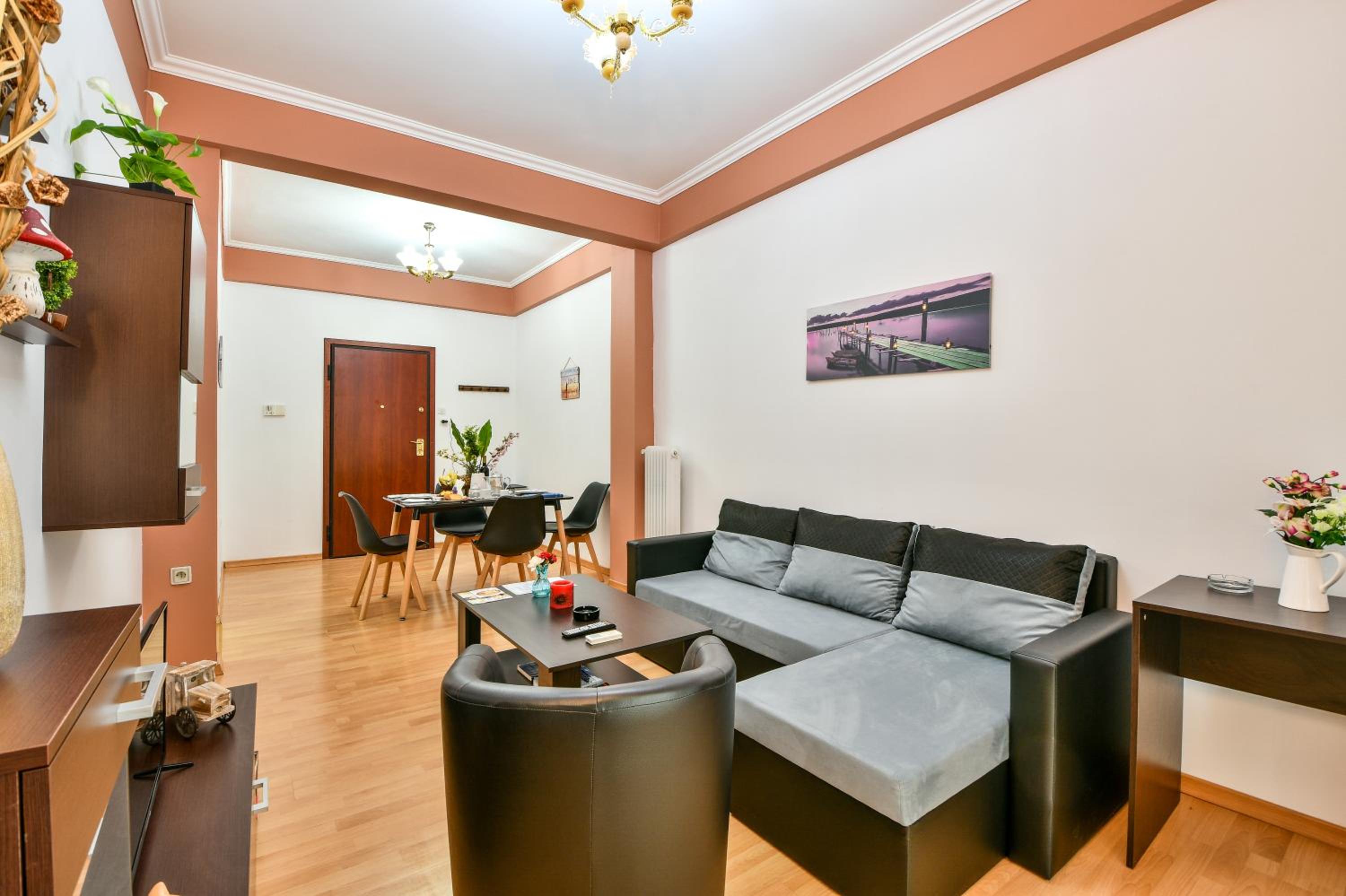 Manolitos Apartments 5