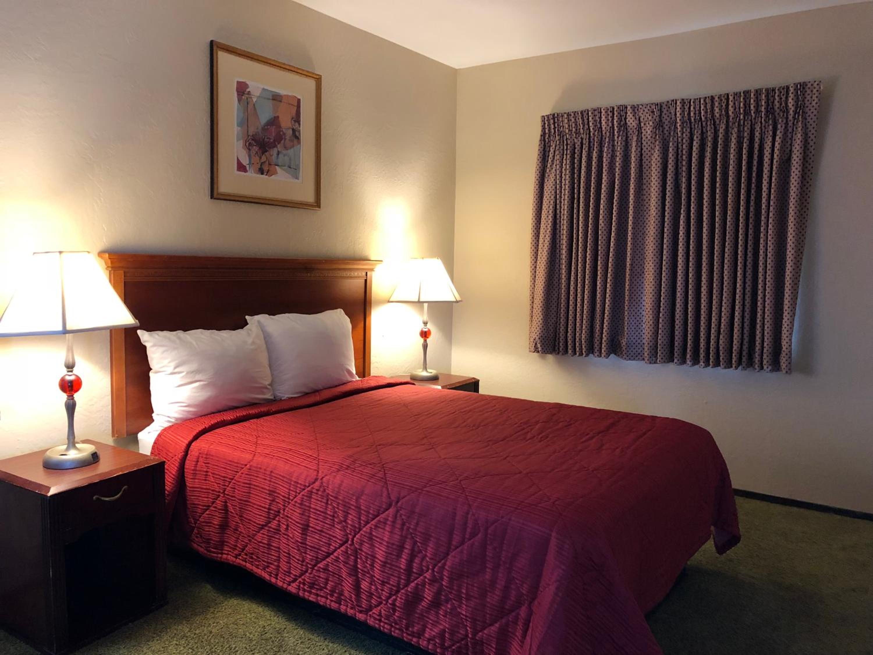 Red Bluff Vacations - Red Bluff Inn - Property Image 11