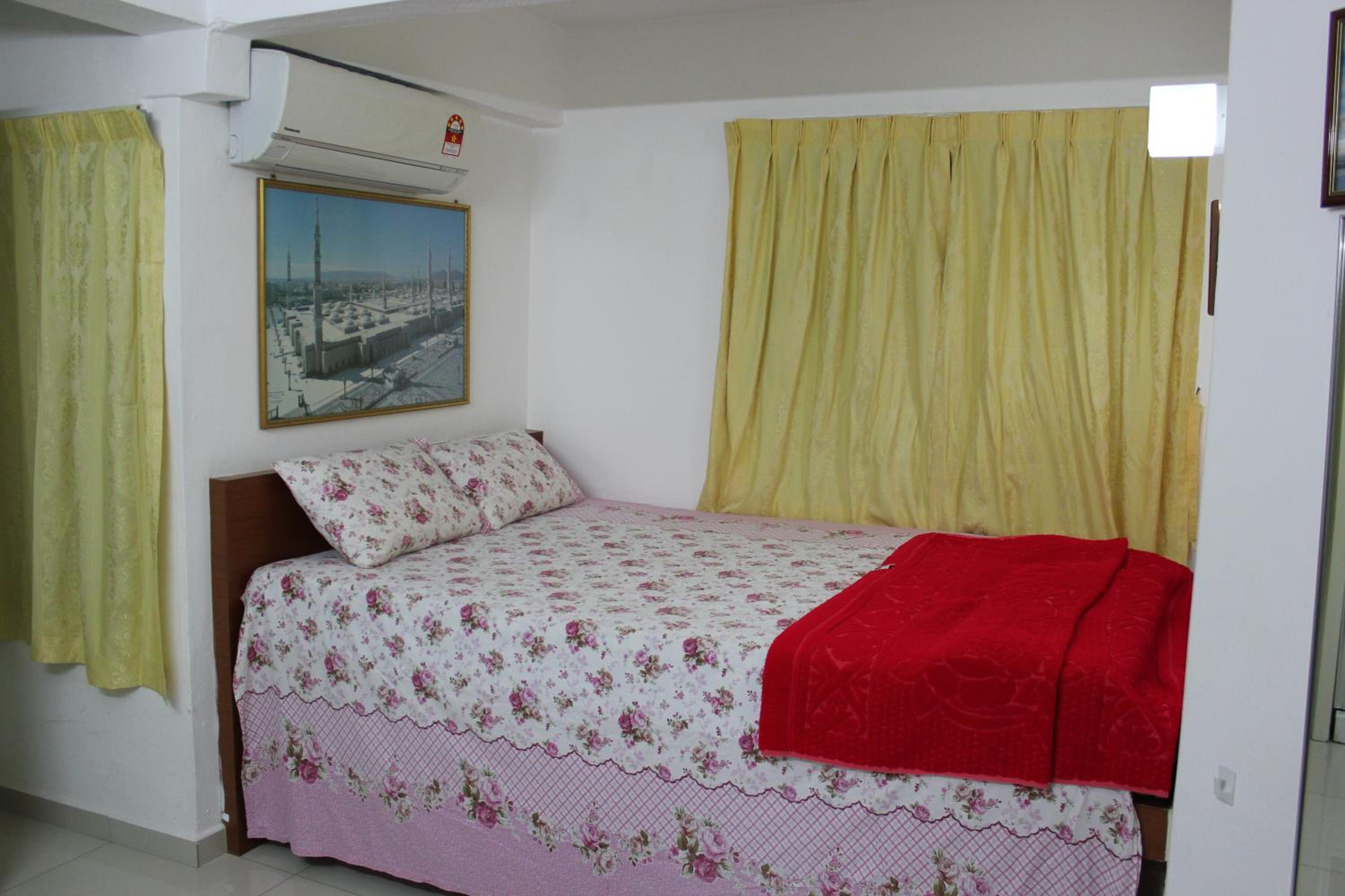 Macallum Budget Muslim Homestay photo 3
