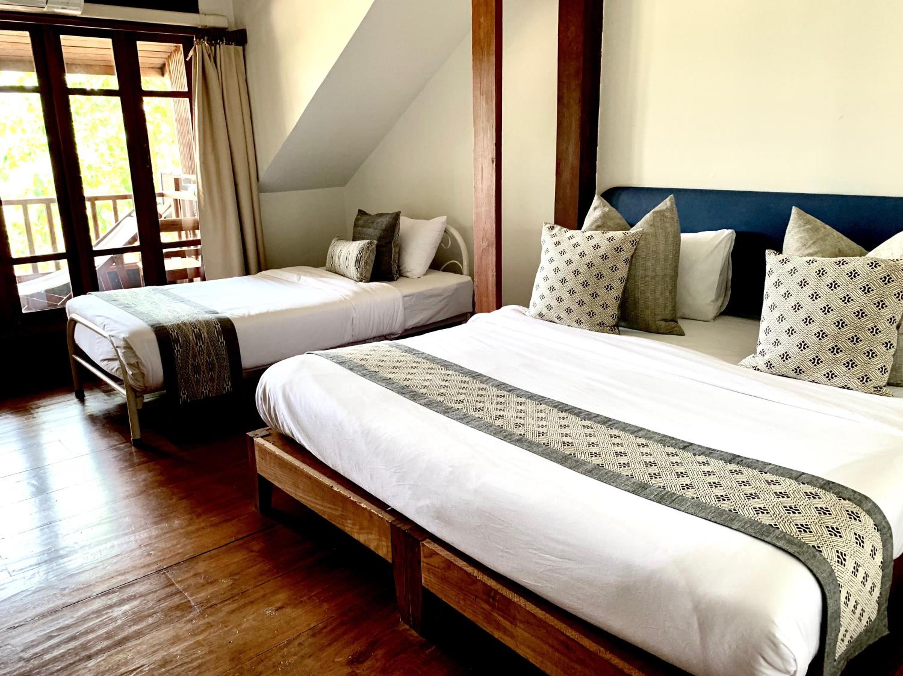 Riverhouse-The Teak House