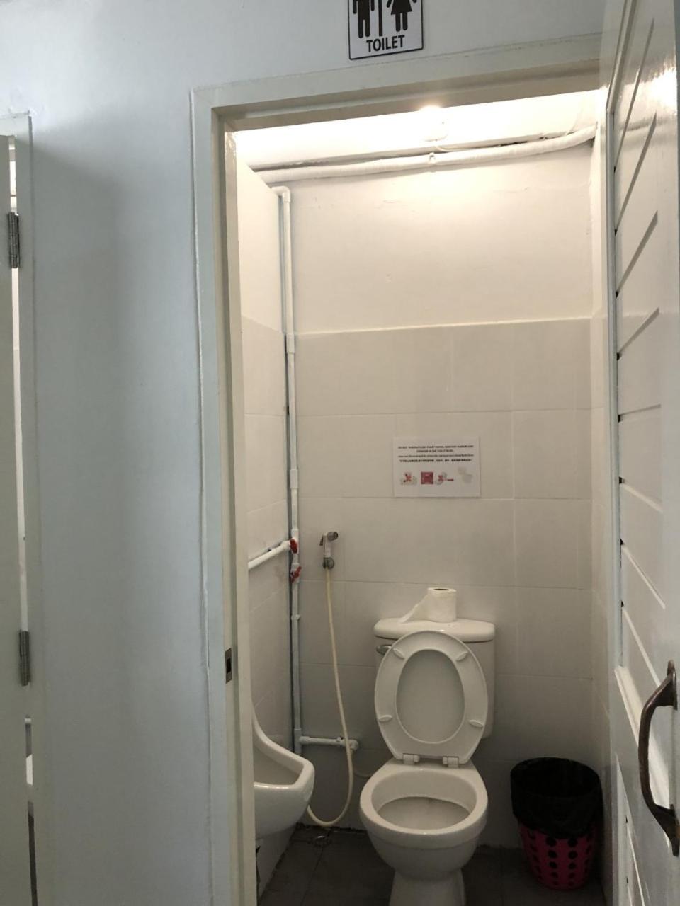 PLOY Hostel