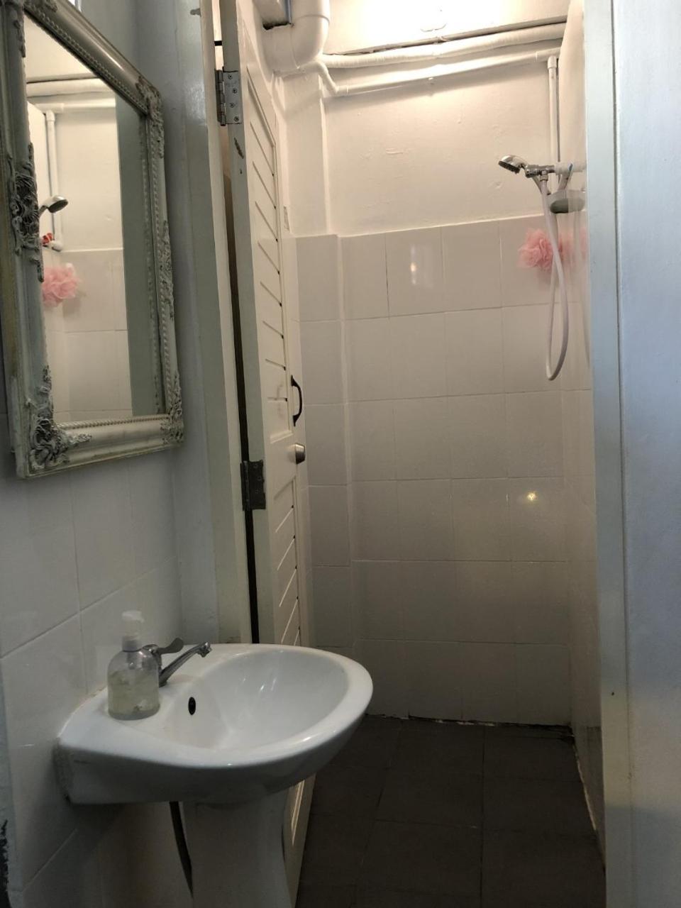 PLOY Hostel