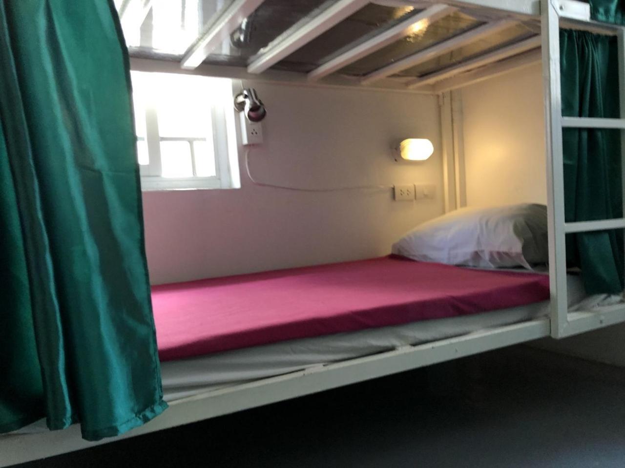 PLOY Hostel