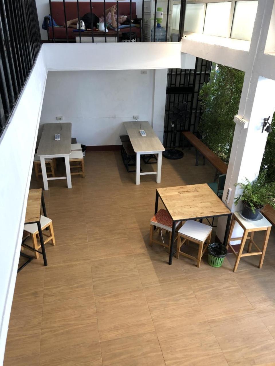 PLOY Hostel