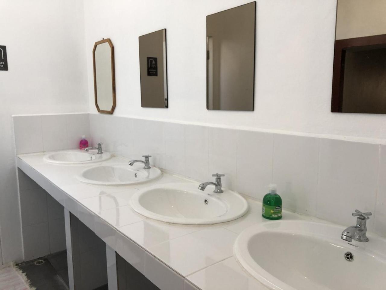 PLOY Hostel