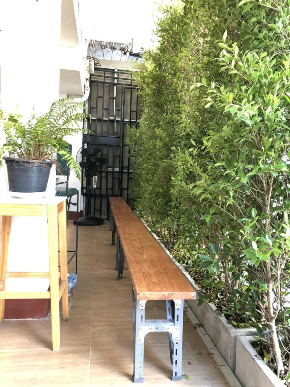 PLOY Hostel