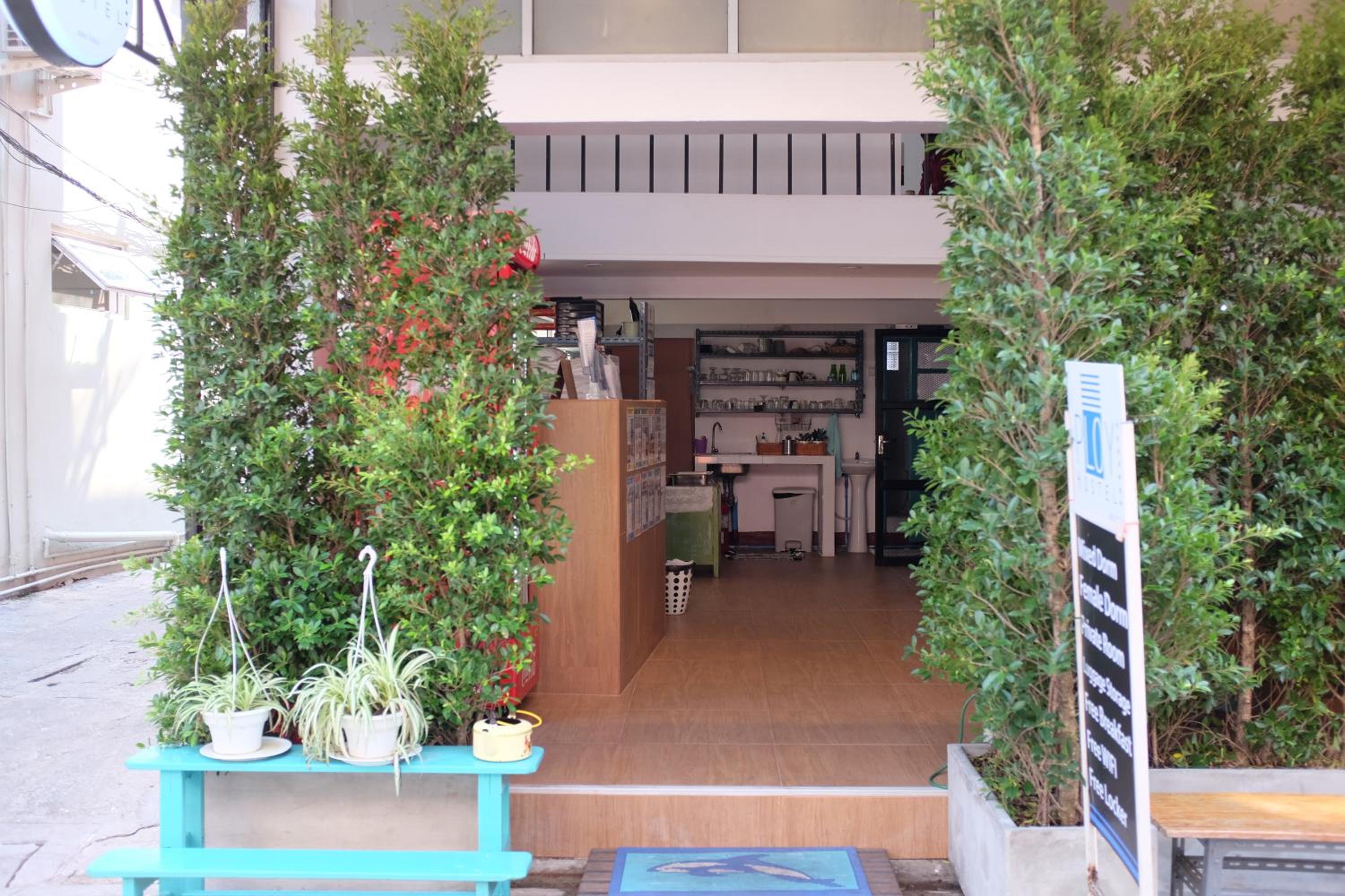 PLOY Hostel