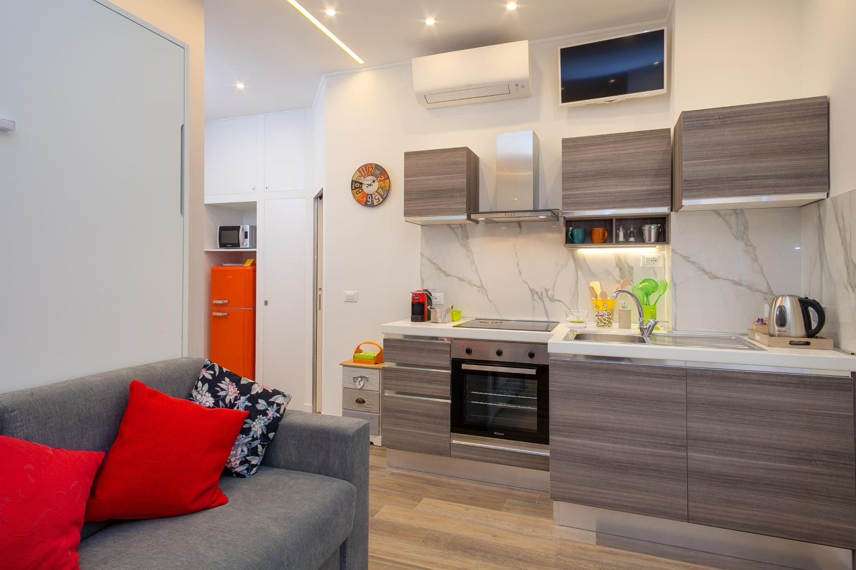 Many Days Apartments