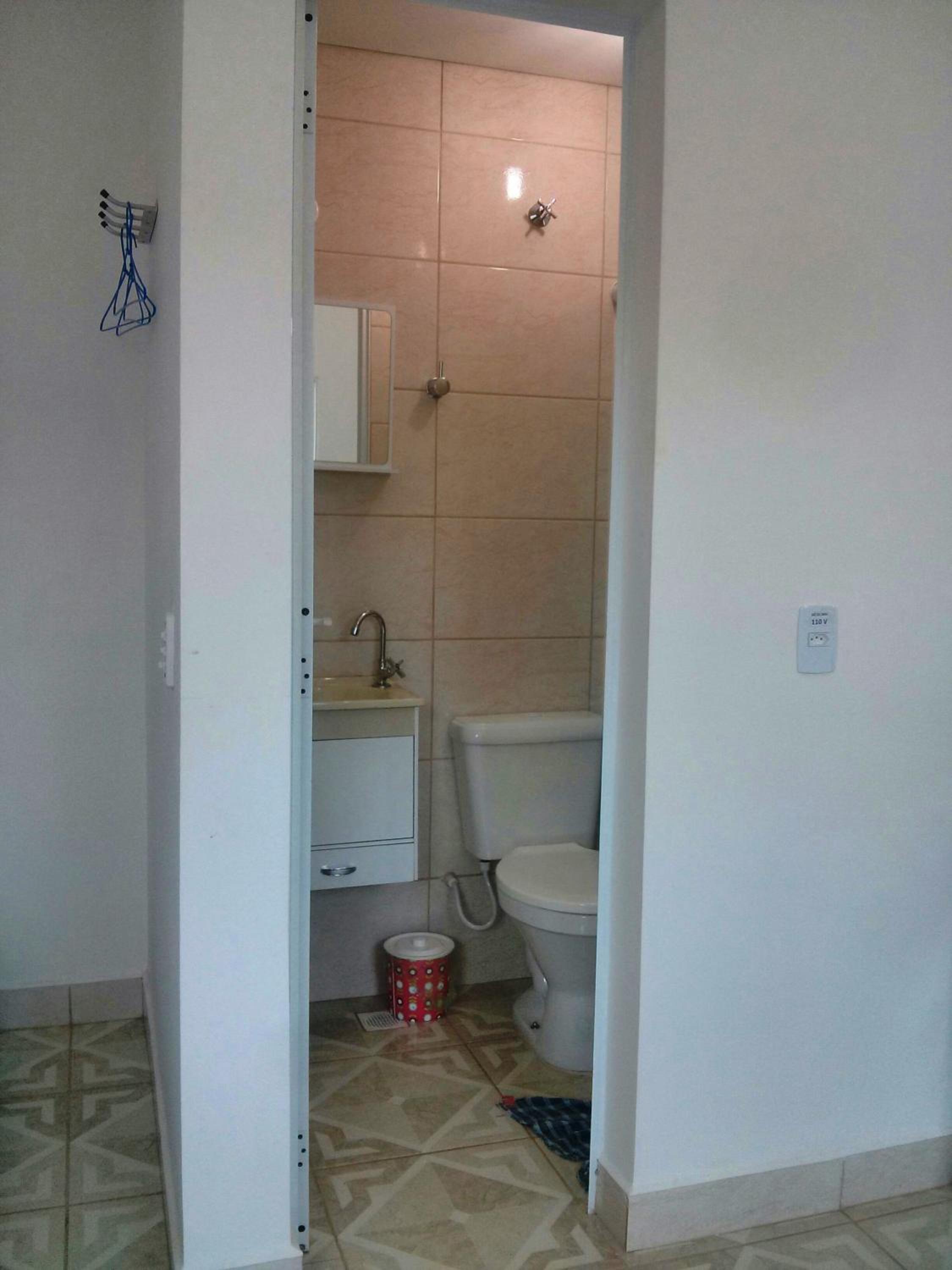 Estúdio em maresias com ar condicionado e piscina