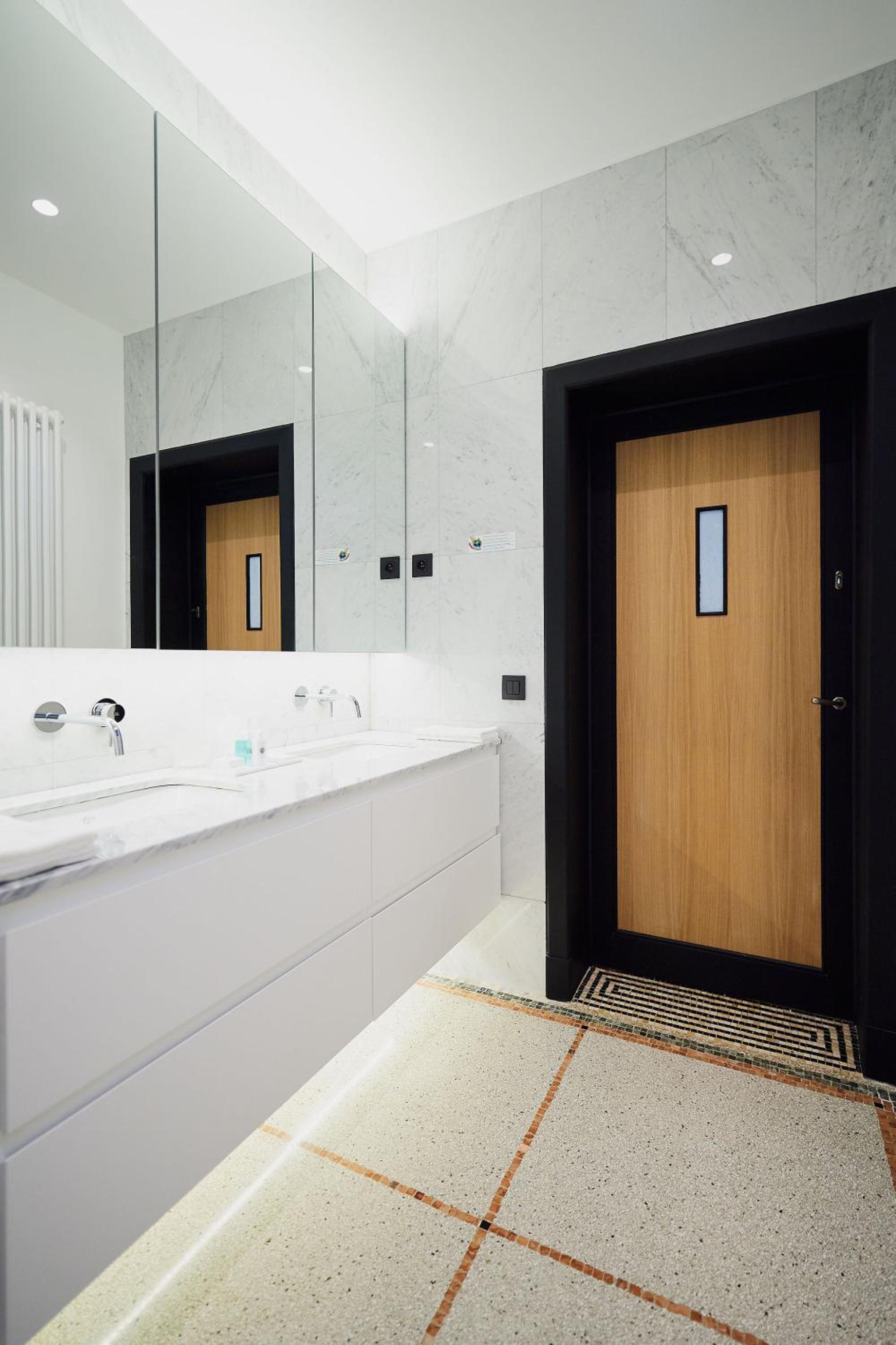 B&B Suites 124