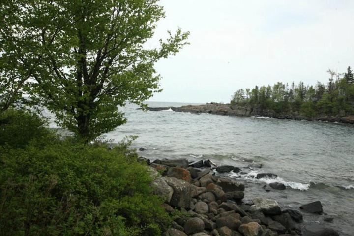 Cove Point Lodge