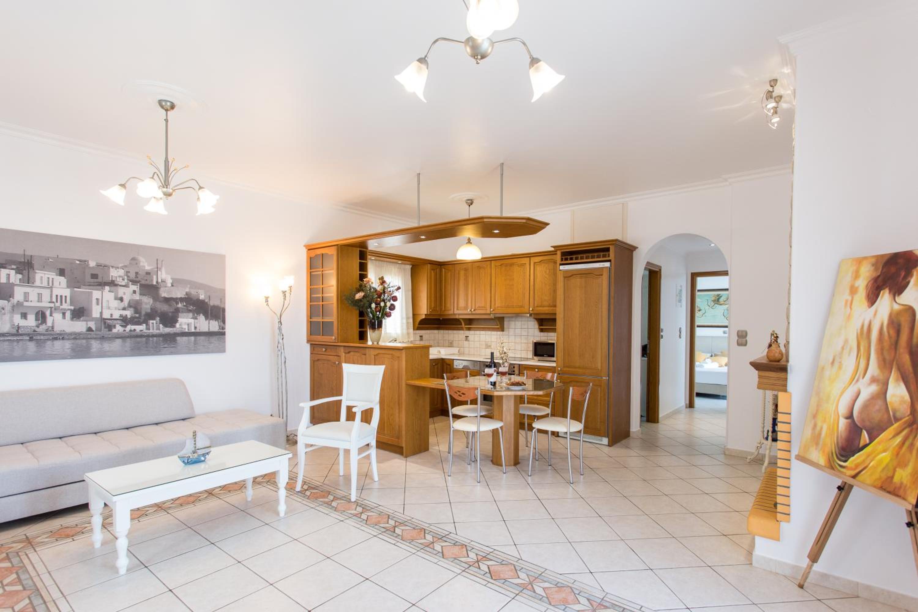 Panos Luxury Suite photo 5