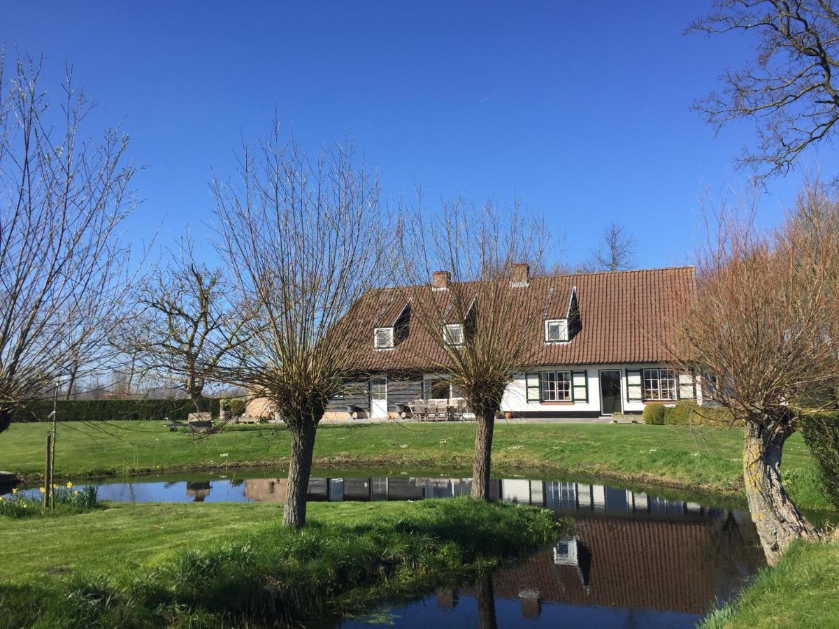 Logies De Meerkoet