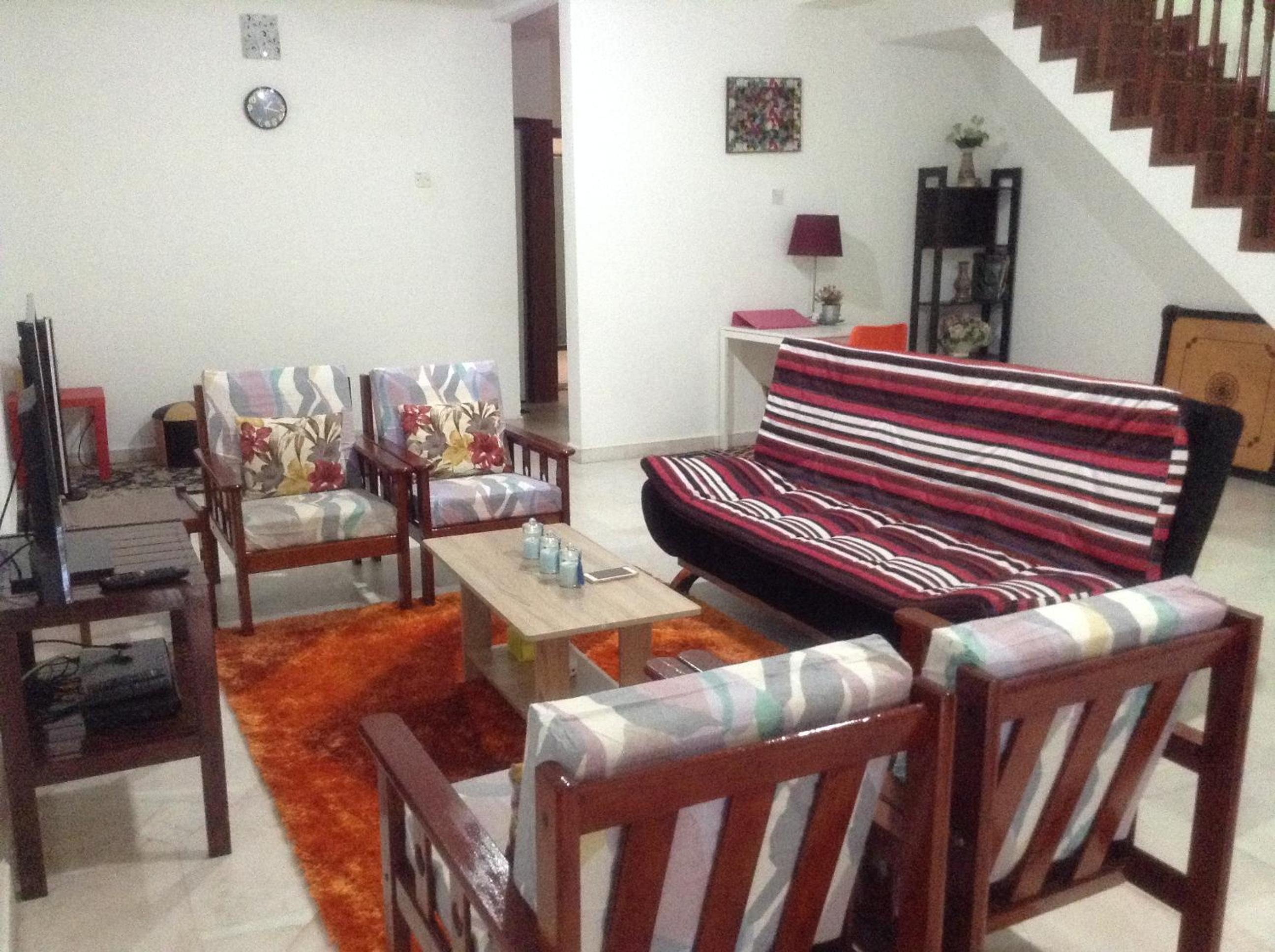 RB Double Storey Bandar Tasik Selatan Homestay