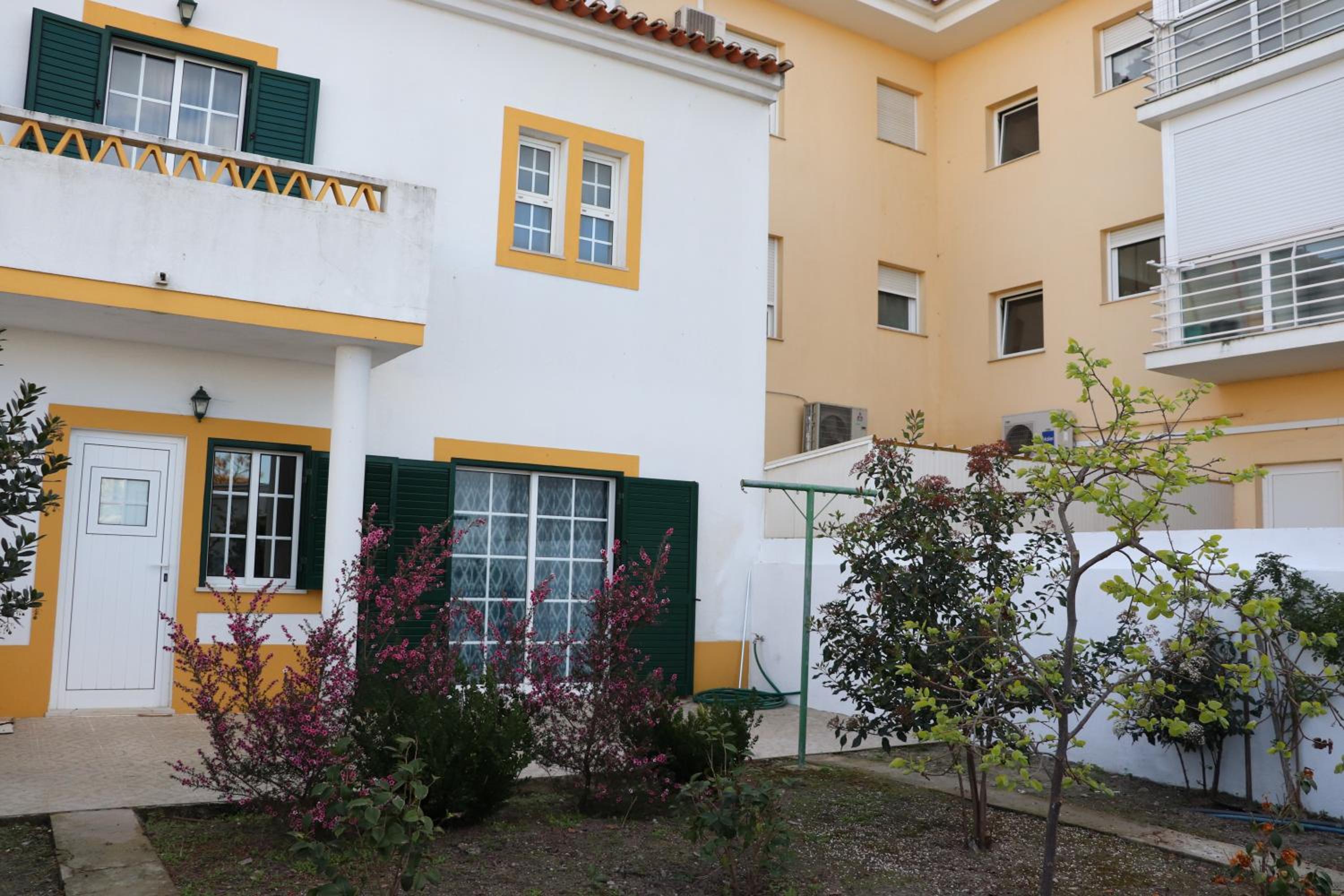 Hotel Cantinho da Cacilda - Image 1