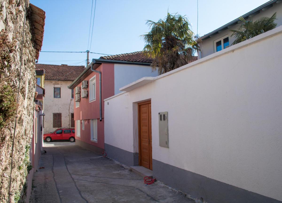 Villa M
