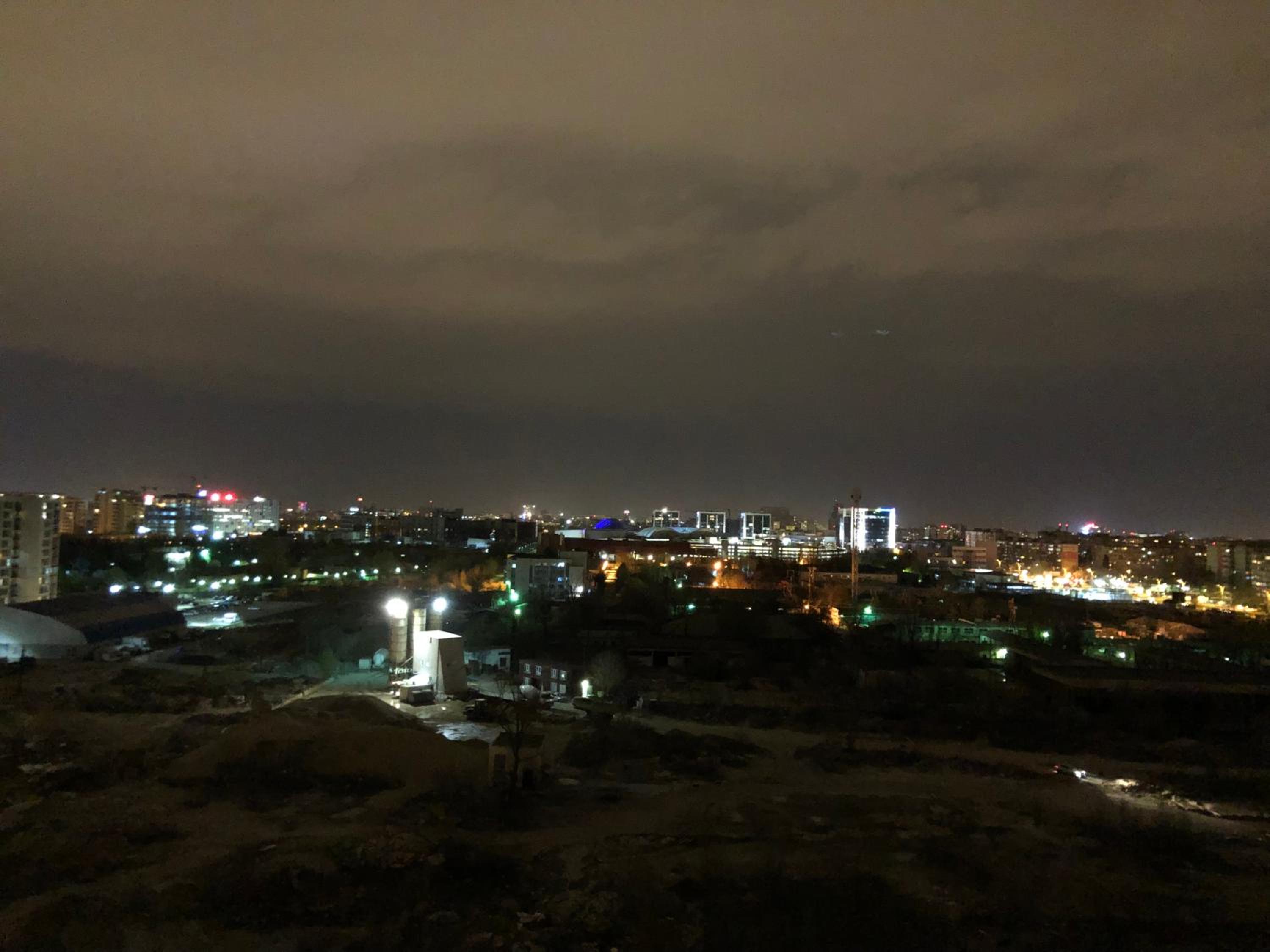 2-Room Penthouse Plaza Residence P1 view 4
