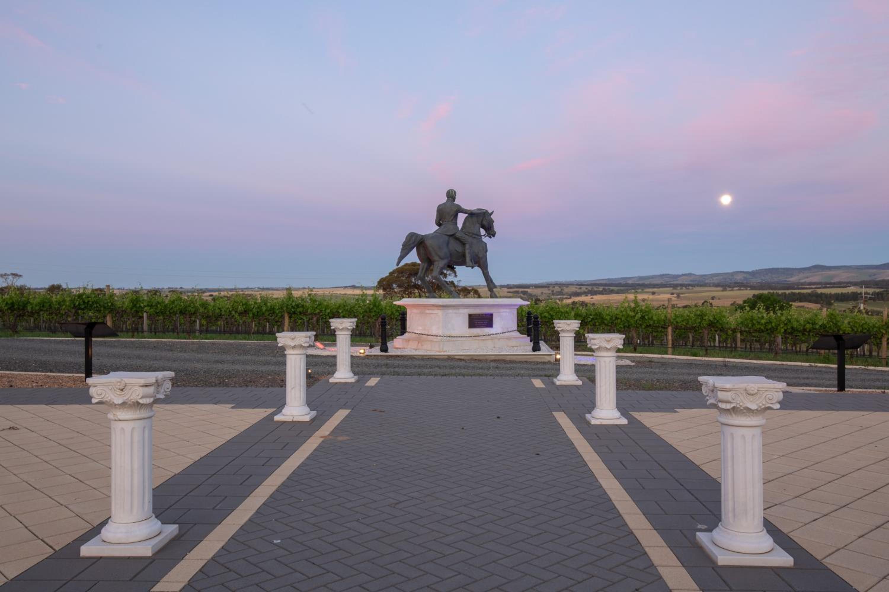 1837 Barossa Luxury Vineyard Cottages