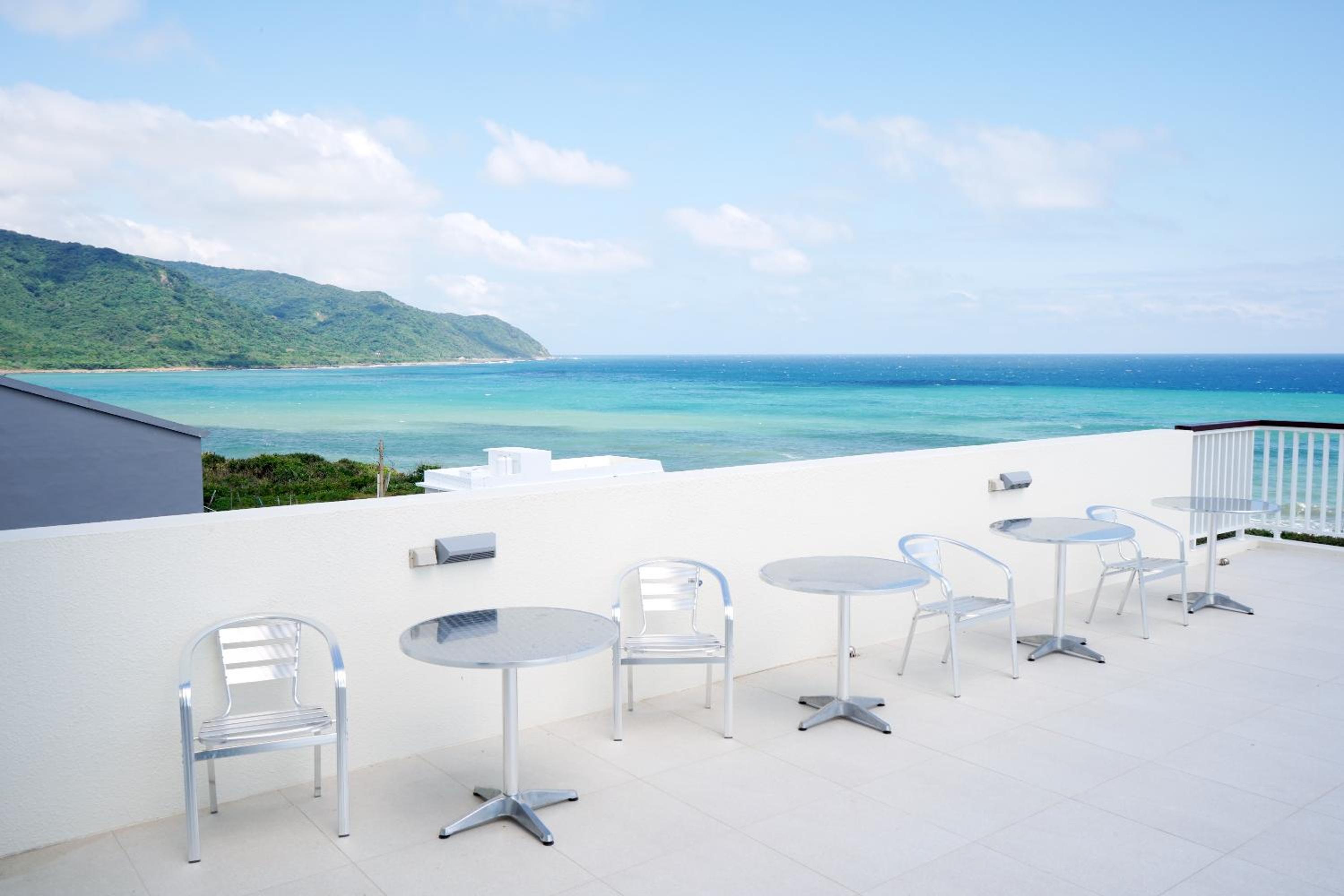 Photo 33
