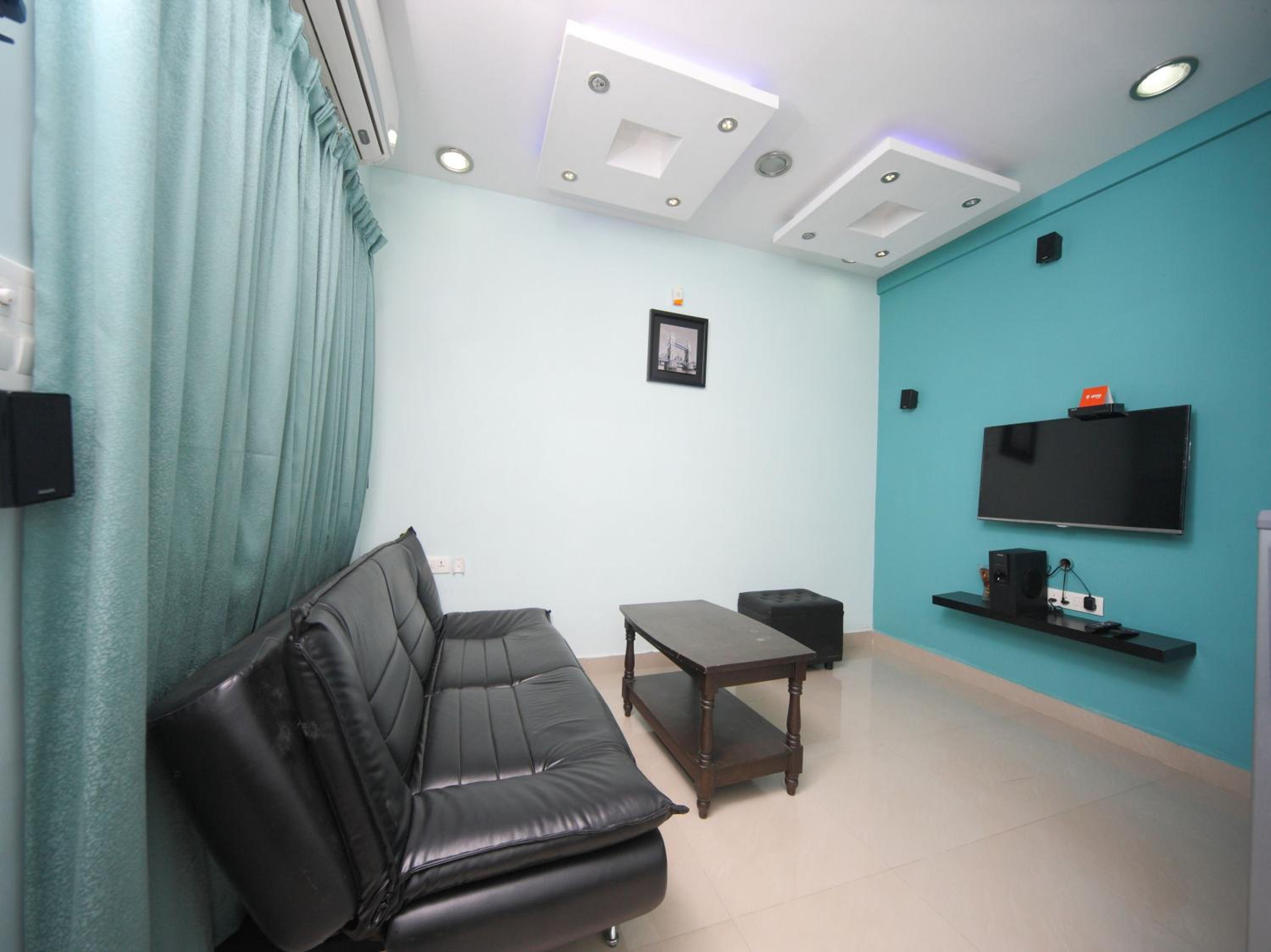 Max Classic Serviced Apartment