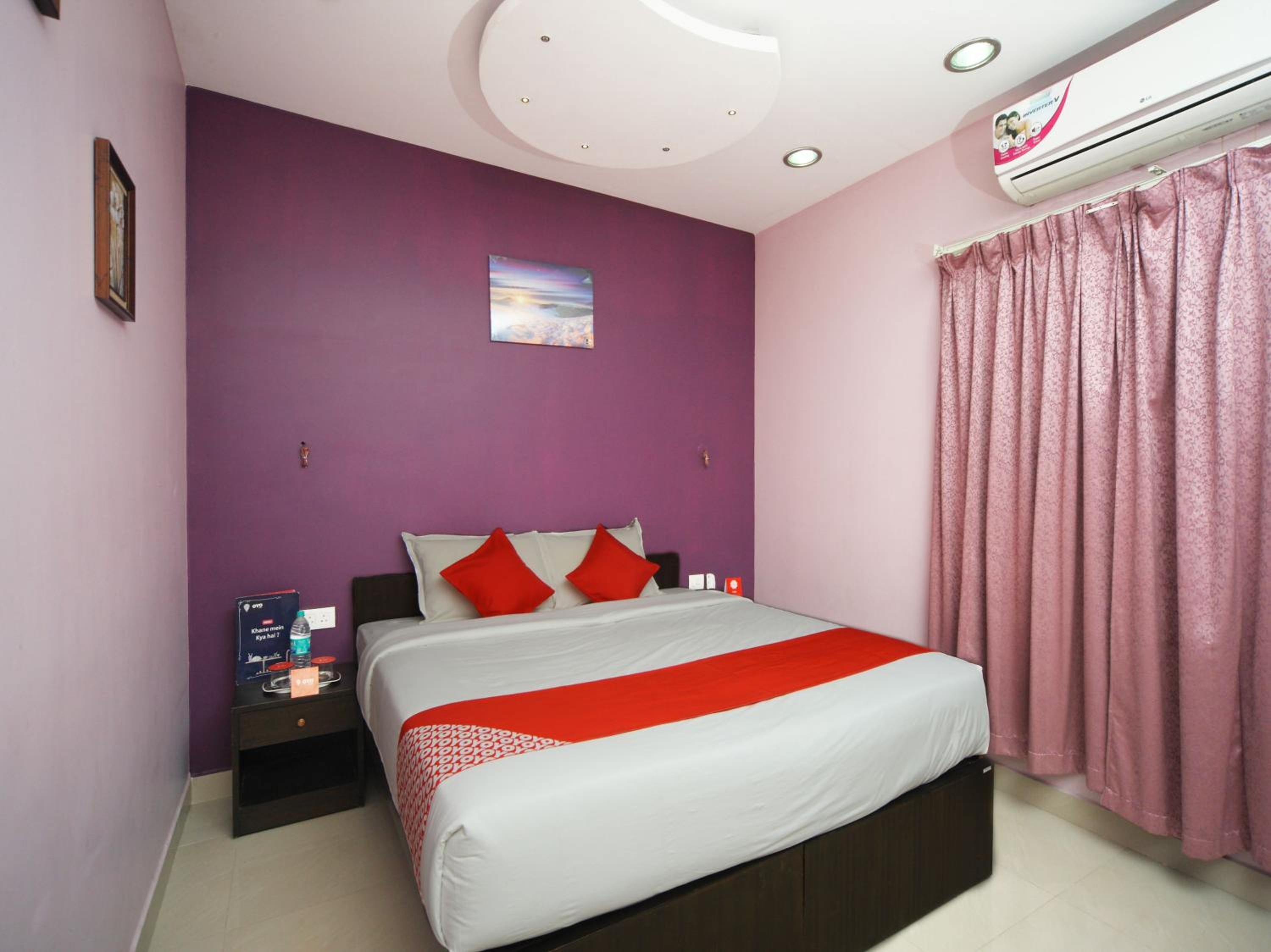 Max Classic Serviced Apartment