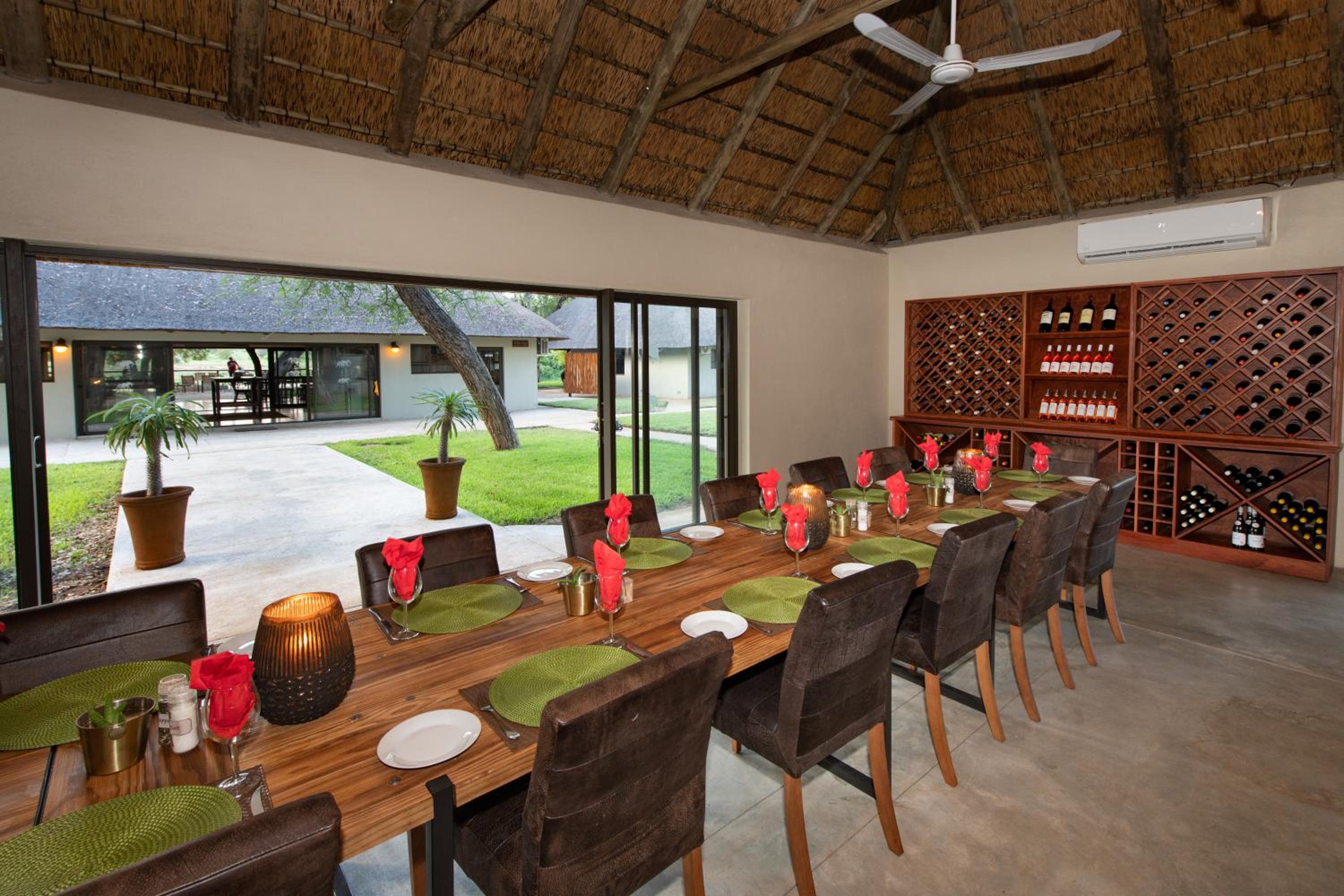 Senalala Safari Lodge