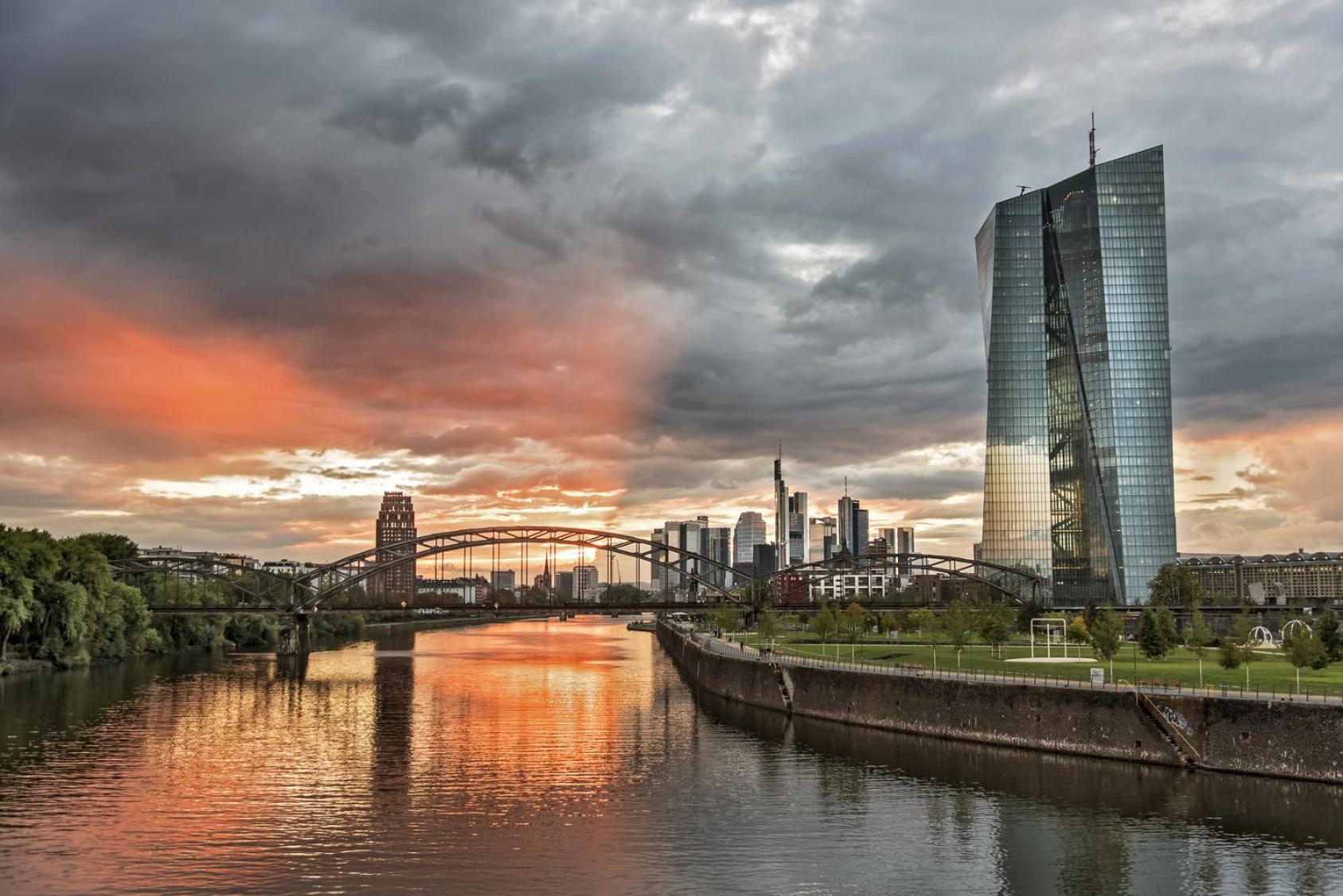 Main Hotel Frankfurt City - Property Image 3