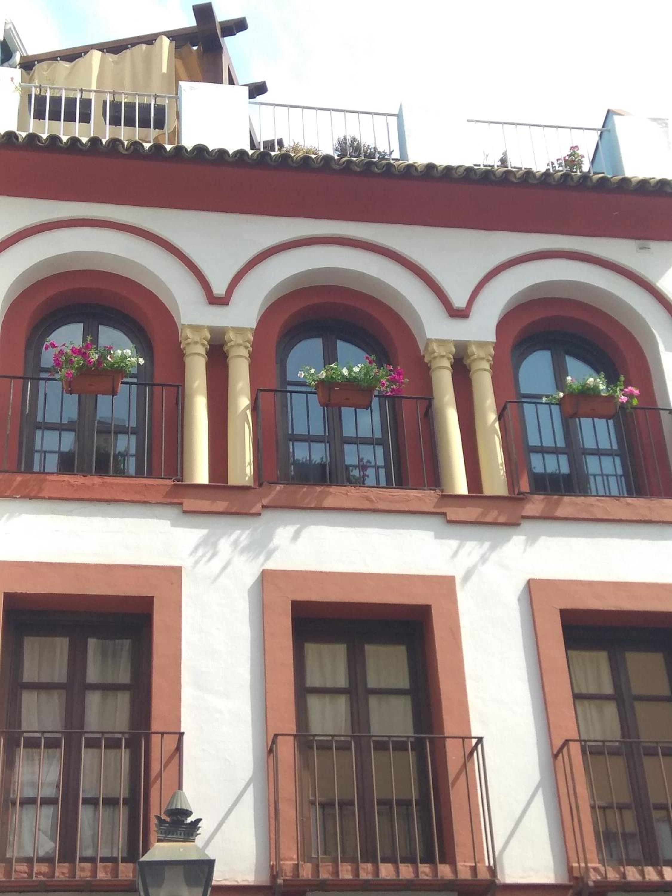 El Capricho de San Fernando, Consigna gratis y Parking a 200mts view 2
