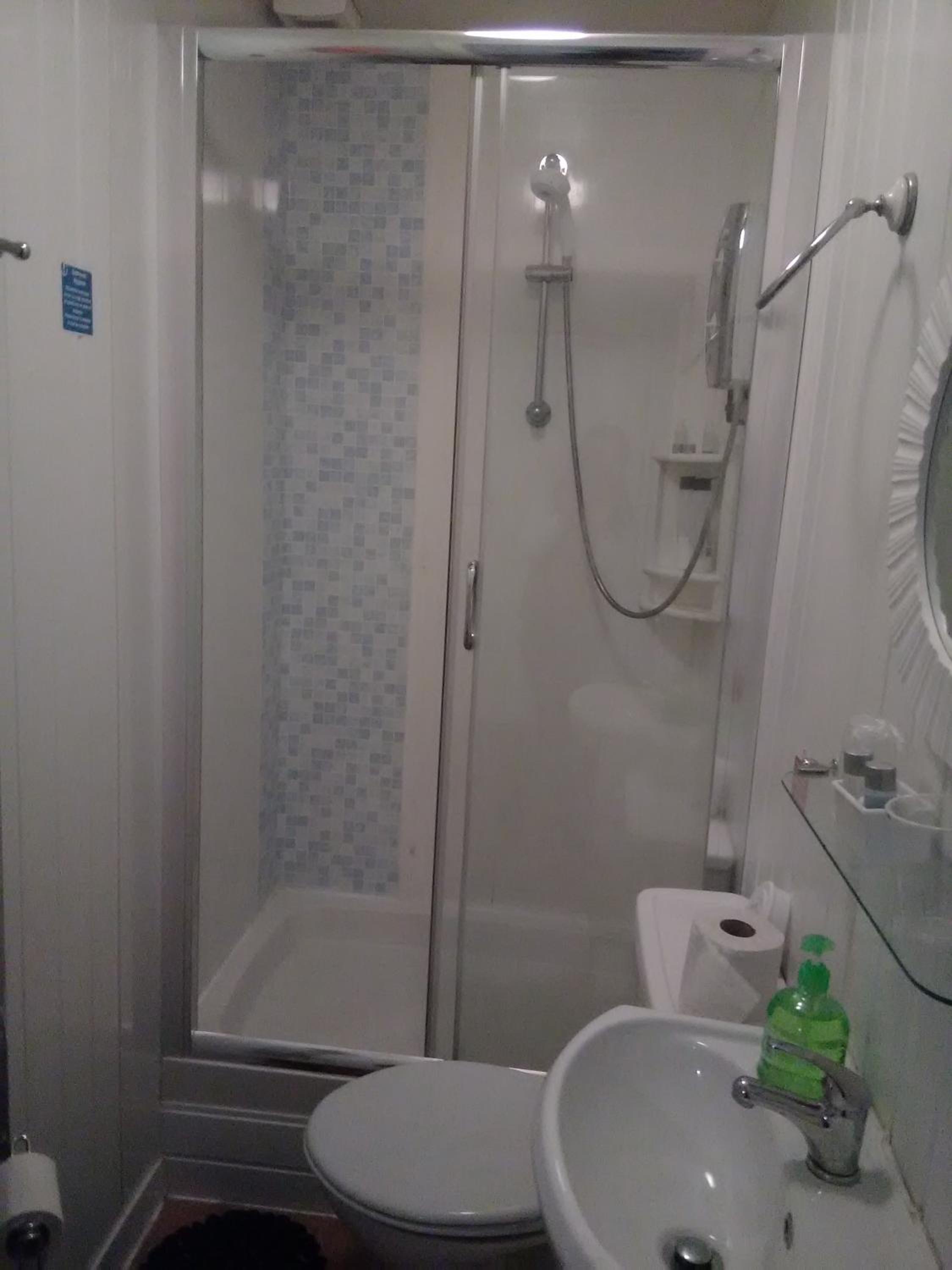 K.k's North Station Self catering holiday apartments