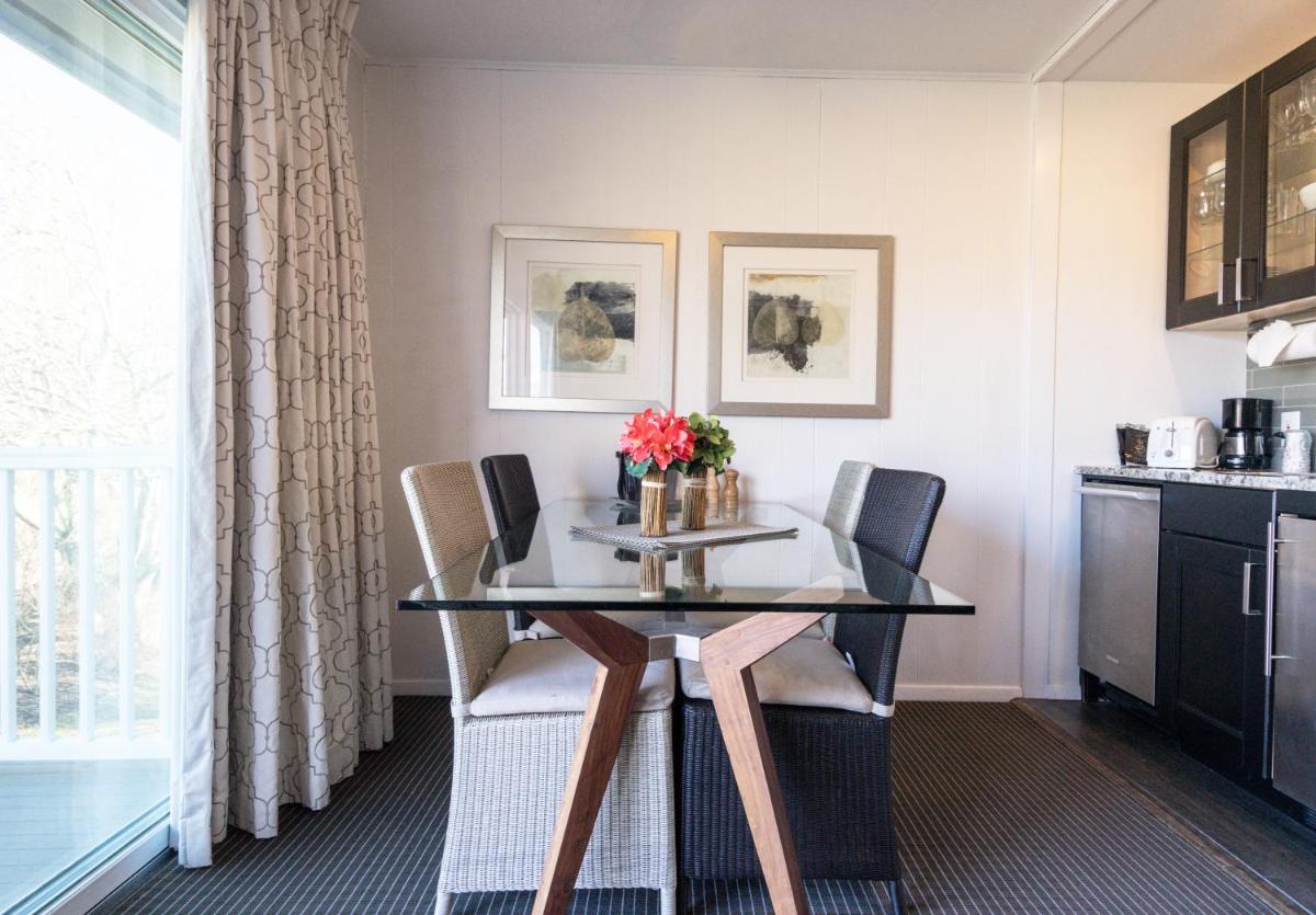 East Hampton House Resort 205