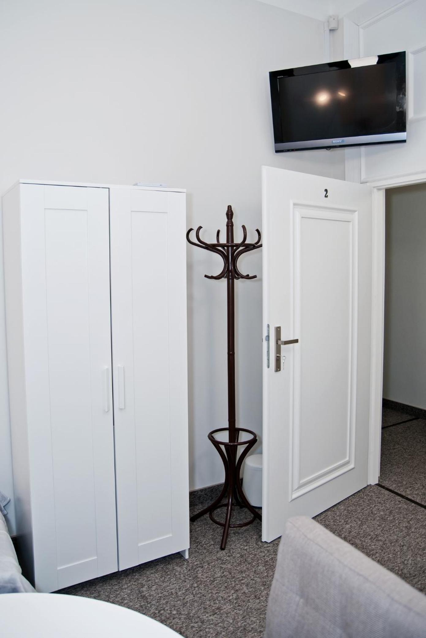 Rodmos Hostel, photo 21