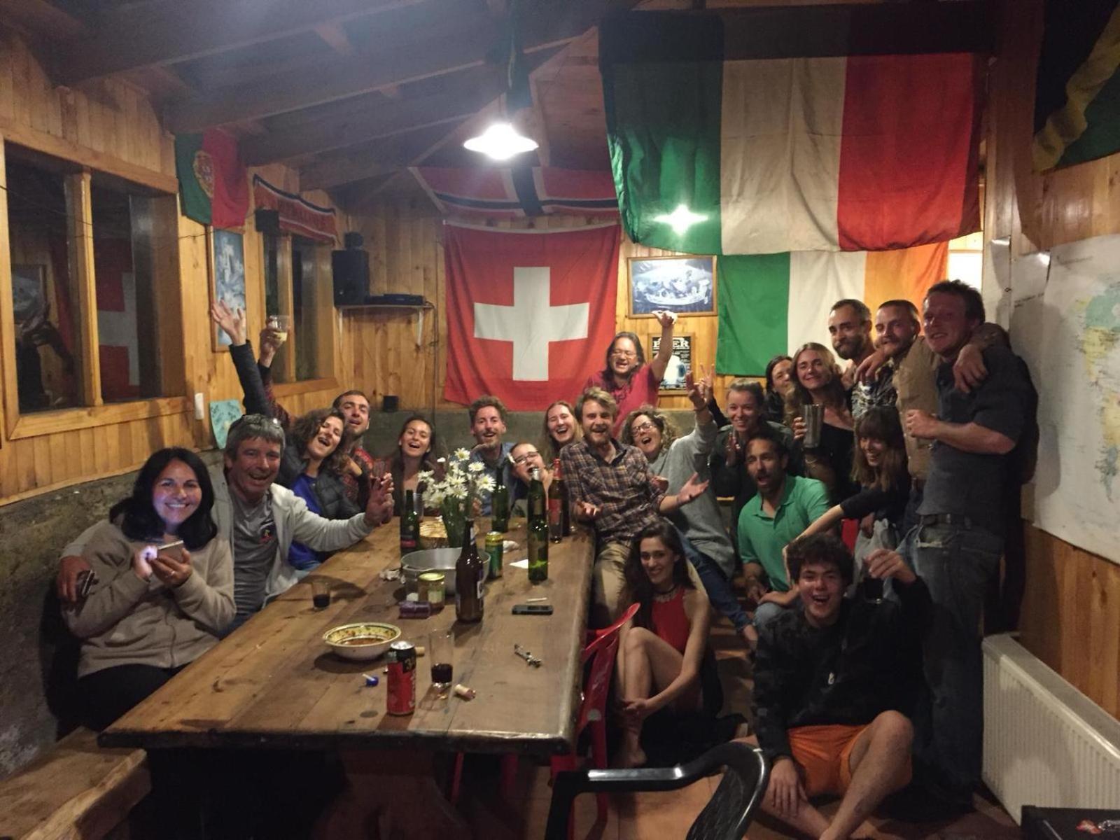 13 Lunas Hostel