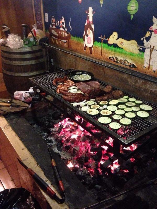 13 Lunas Hostel