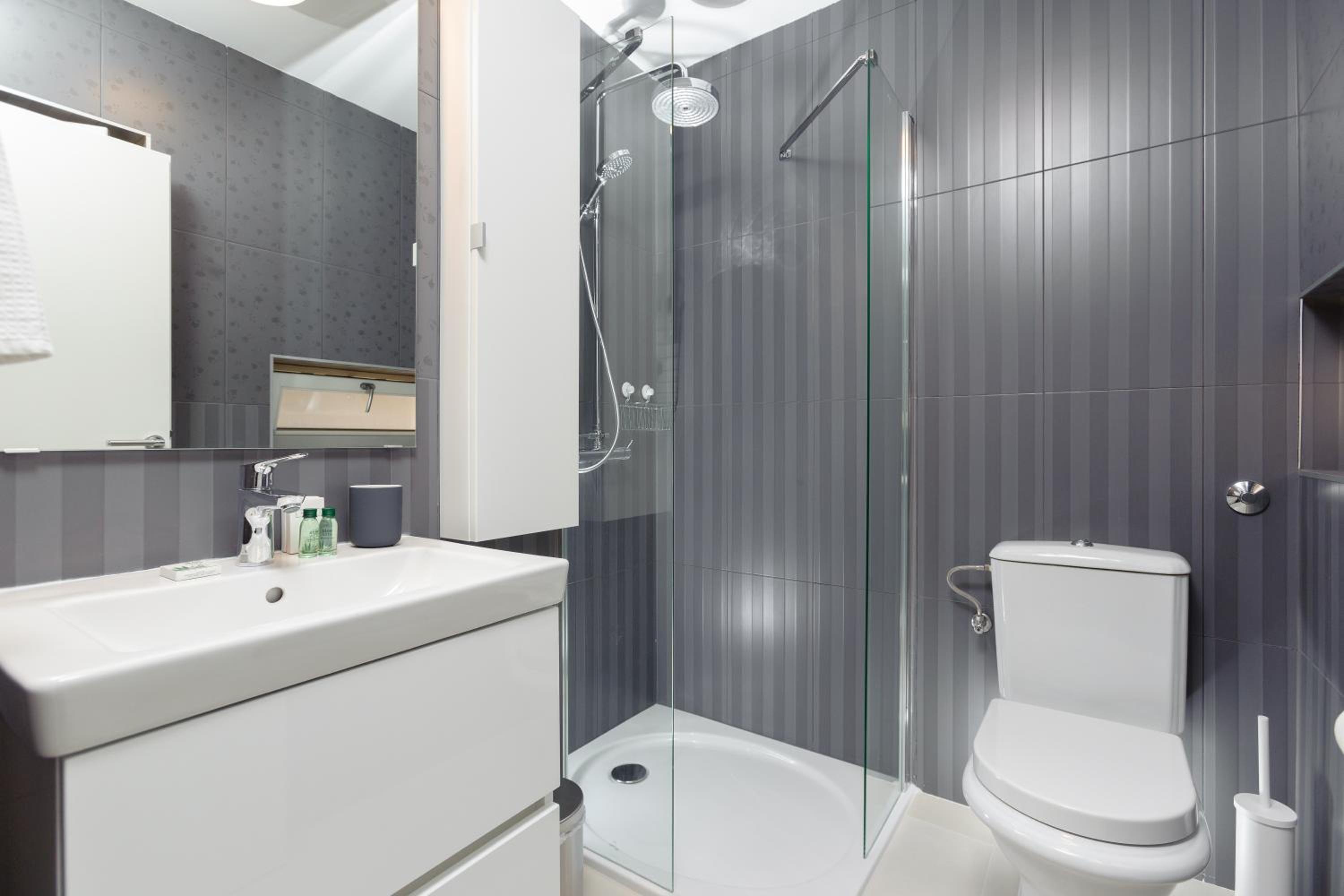 MK Luxury Rooms view 5