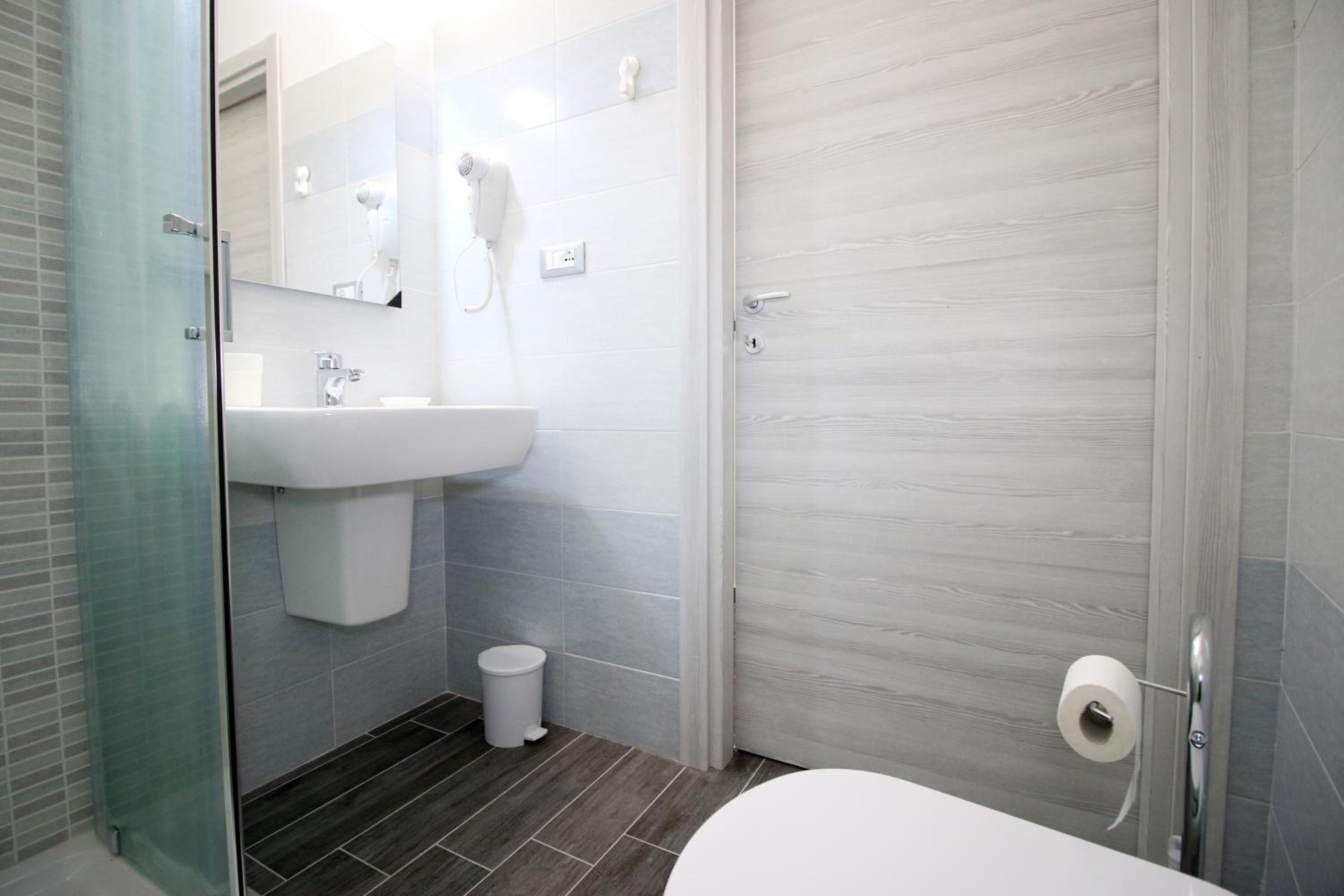Photo 52