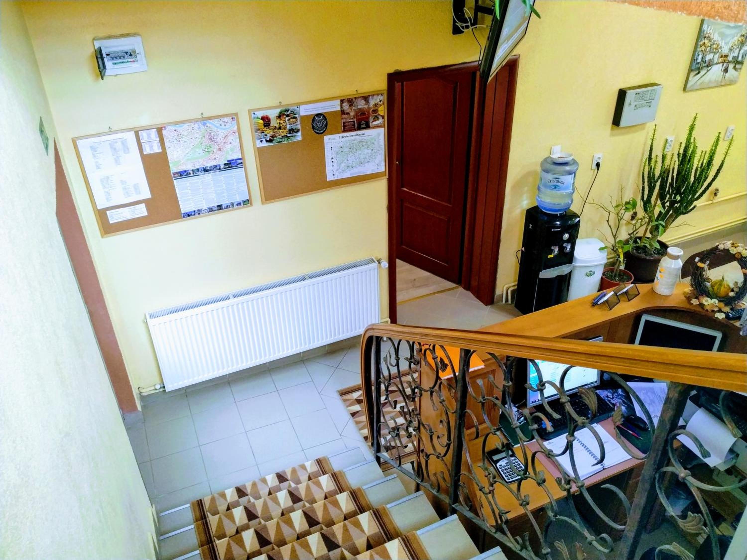 Venesis House