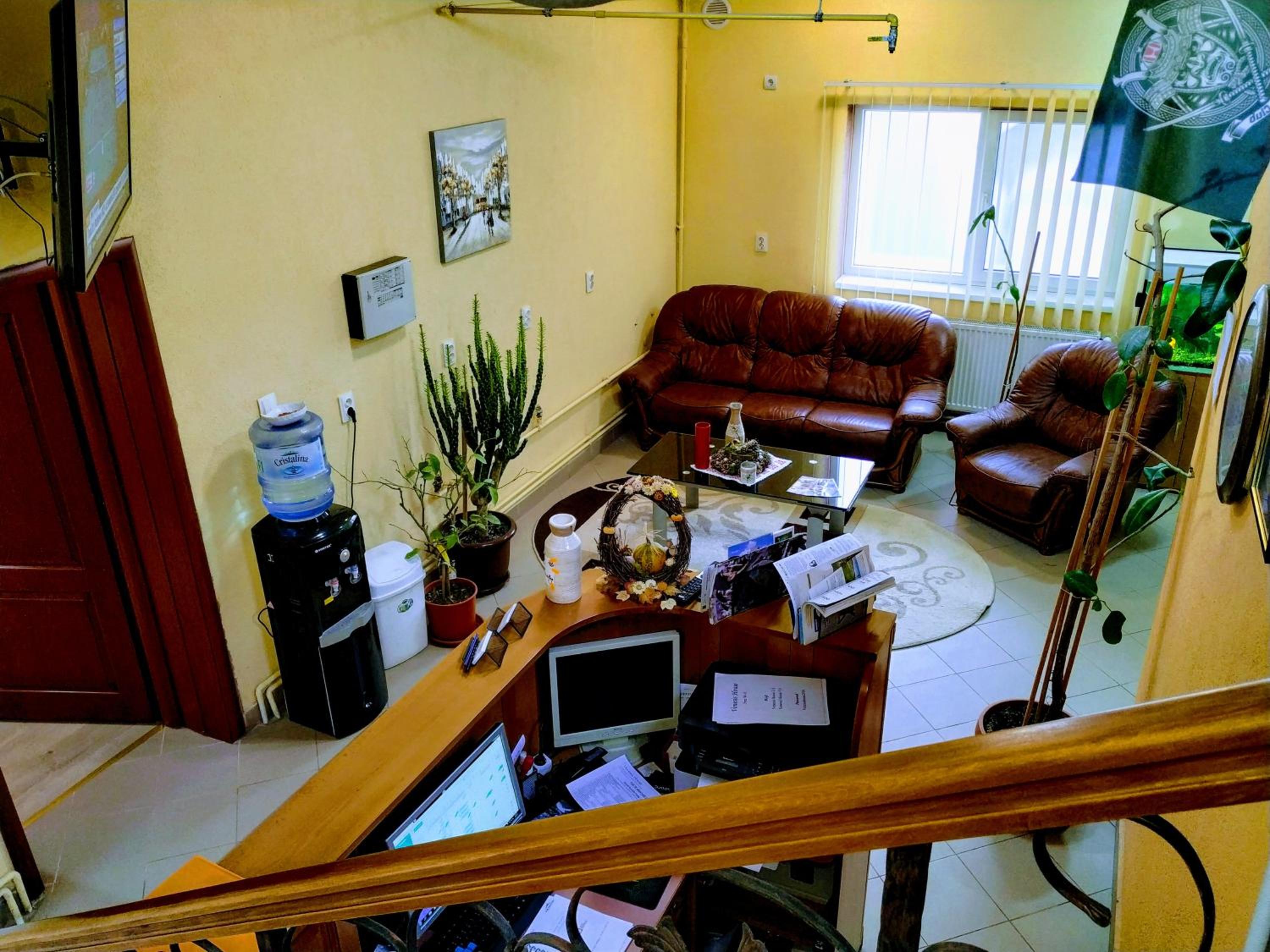 Venesis House